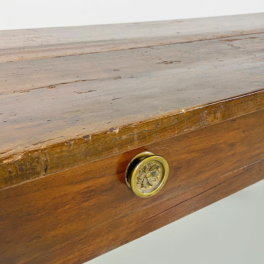 Mesa de comedor o escritorio italiano antiguo de madera maciza y detalles de latón, 1900 en venta 2