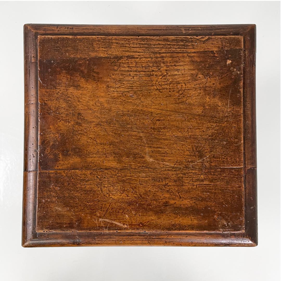 Italian antique square seat stool in decorated wood, late 1800s in vendita 6