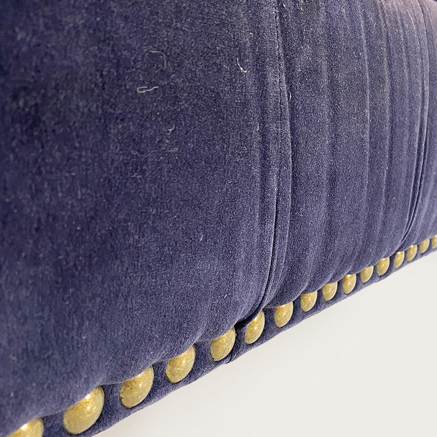 Italian antique style blue velvet and wood dormeuse or chaise longue, 1980s For Sale 7
