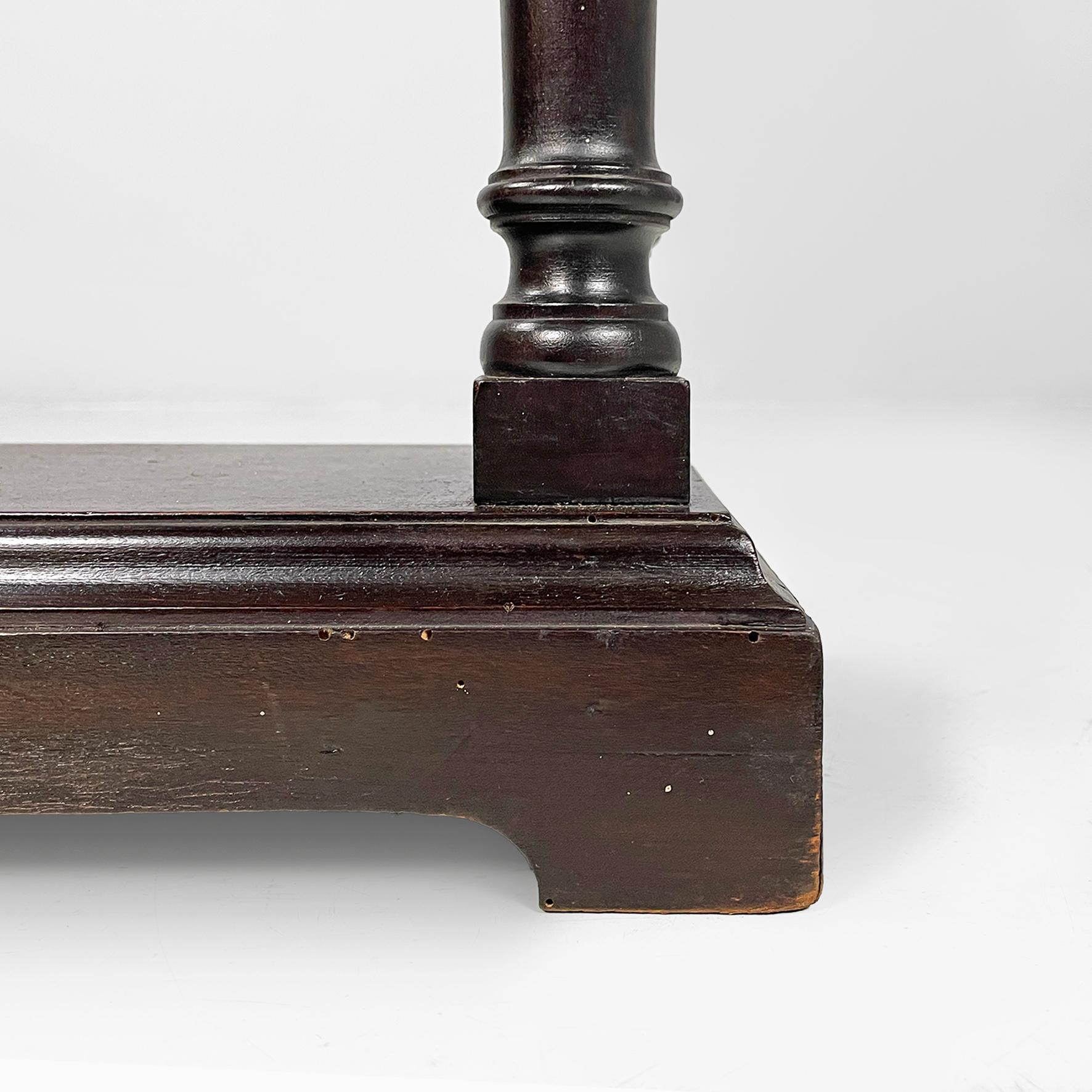 Consola o mesa de centro italiana antigua de madera torneada, finales del siglo XIX Italiano en venta