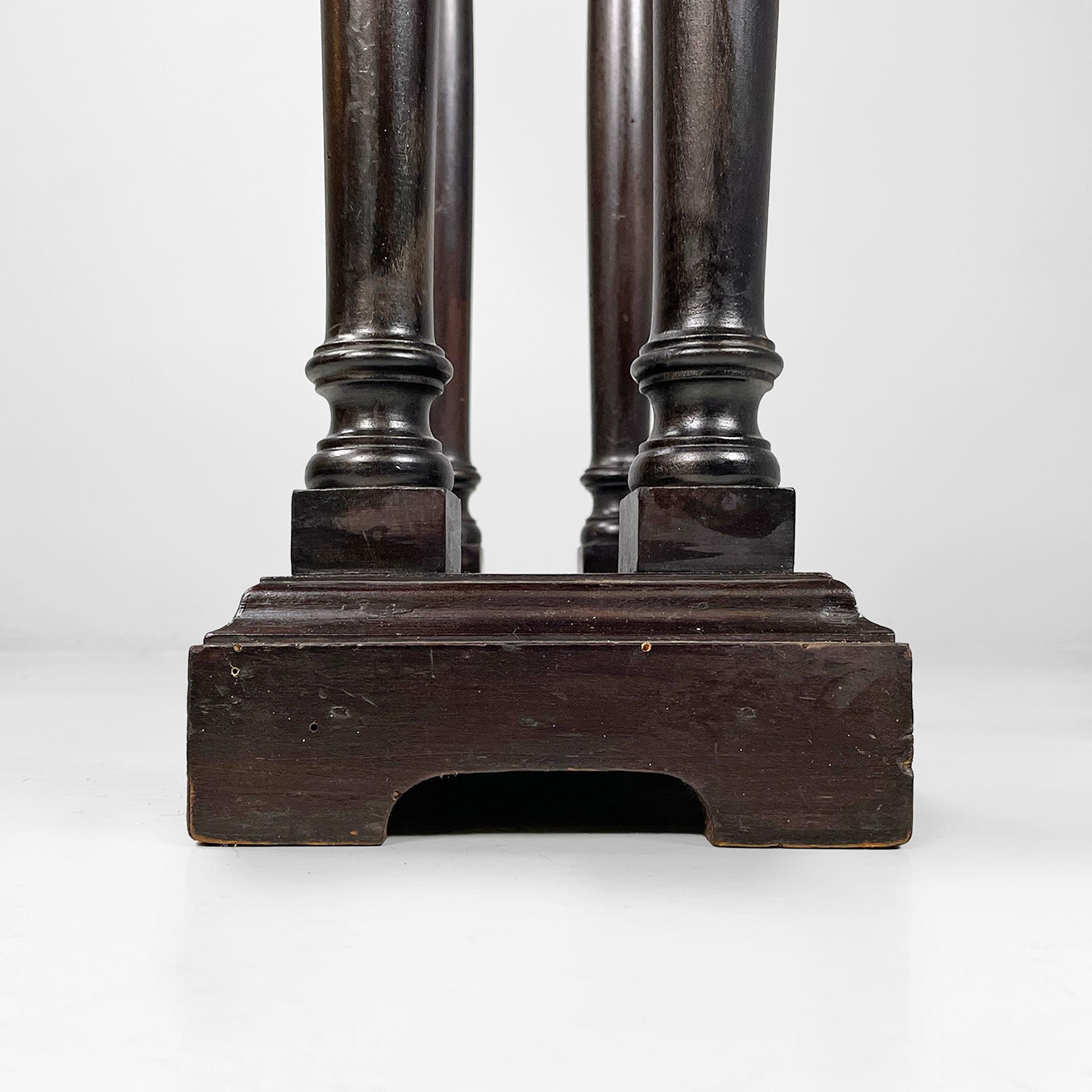 Consola o mesa de centro italiana antigua de madera torneada, finales del siglo XIX Madera en venta