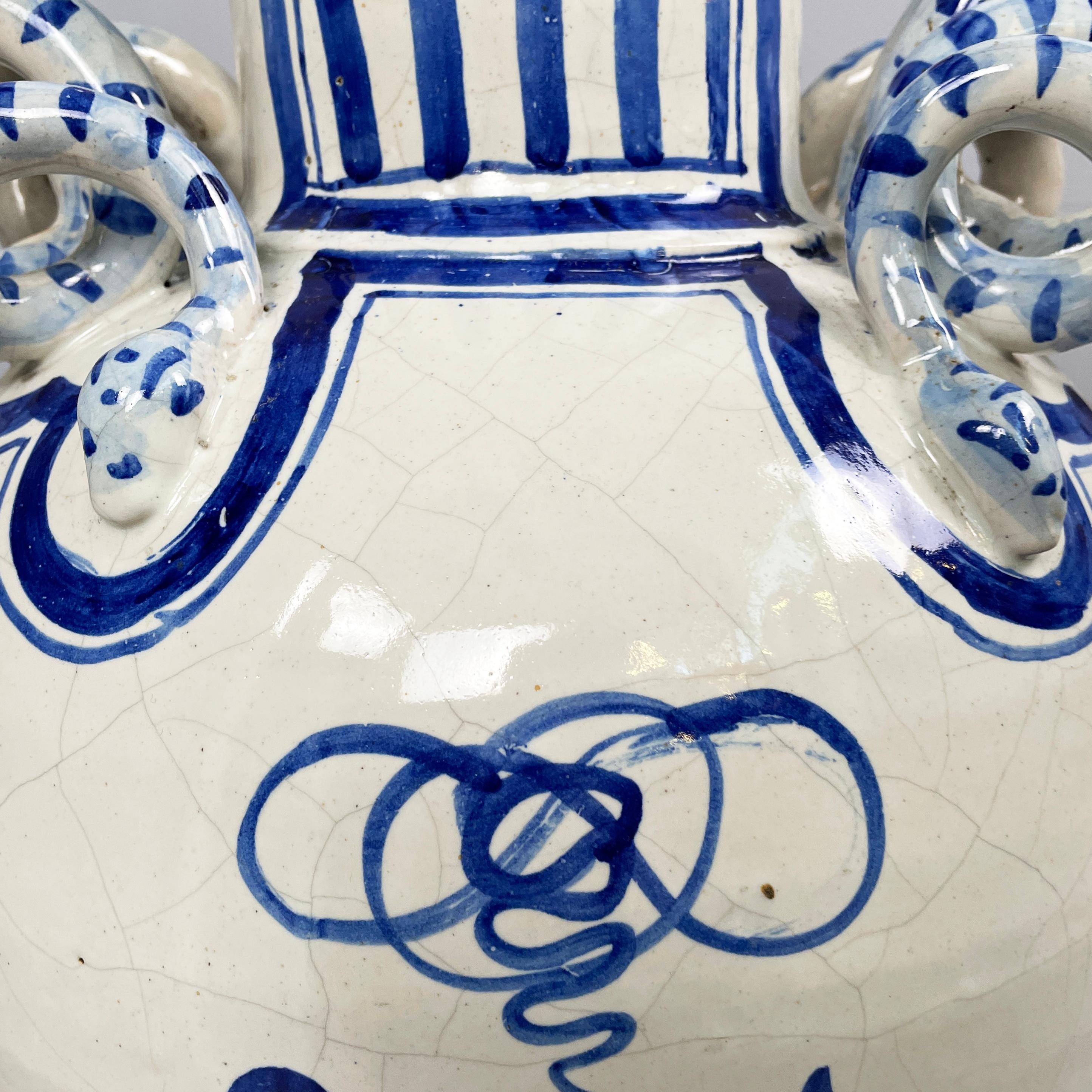 Italian antique vase with lid in blue and white majolica, 1715 For Sale 11