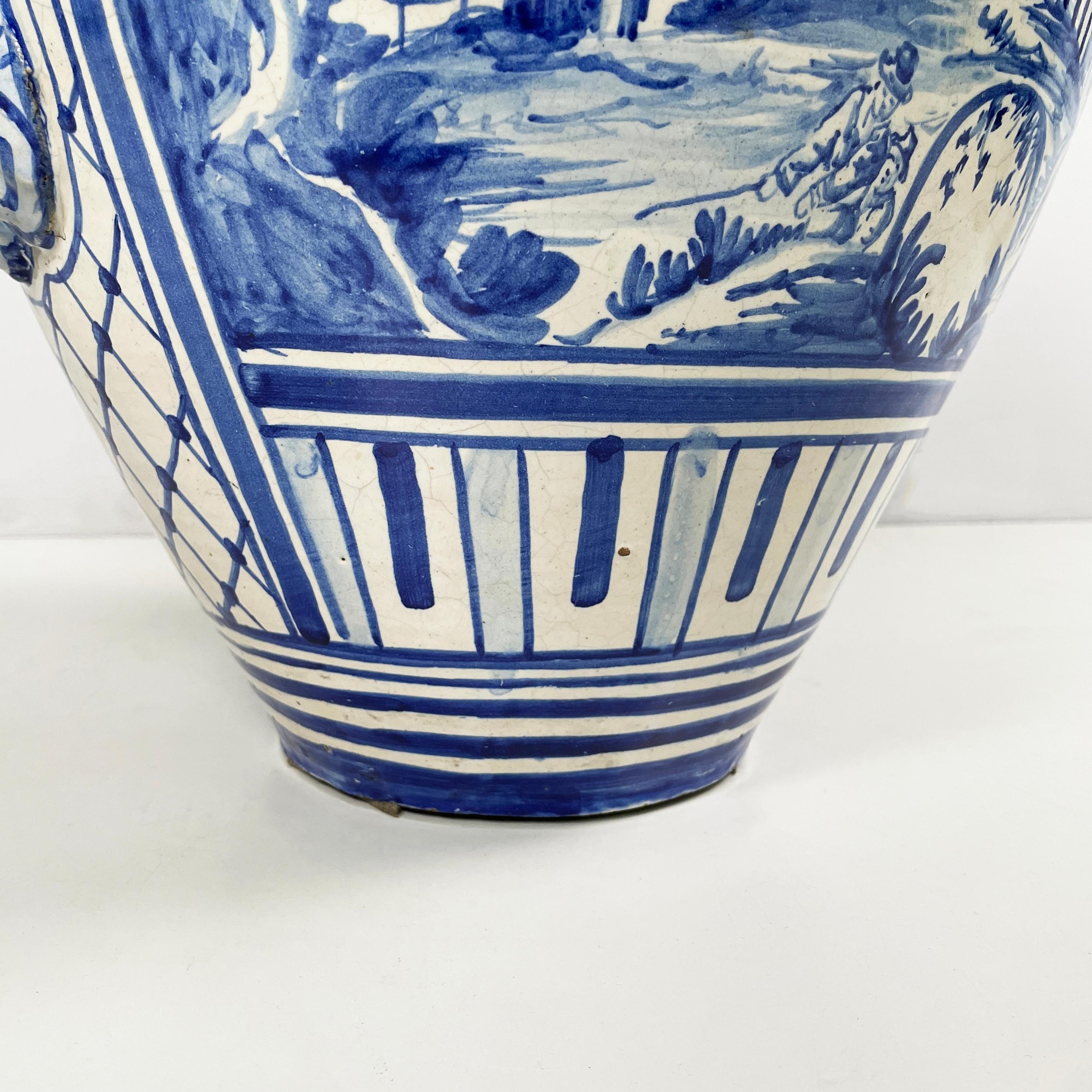 Italian antique vase with lid in blue and white majolica, 1715 For Sale 14