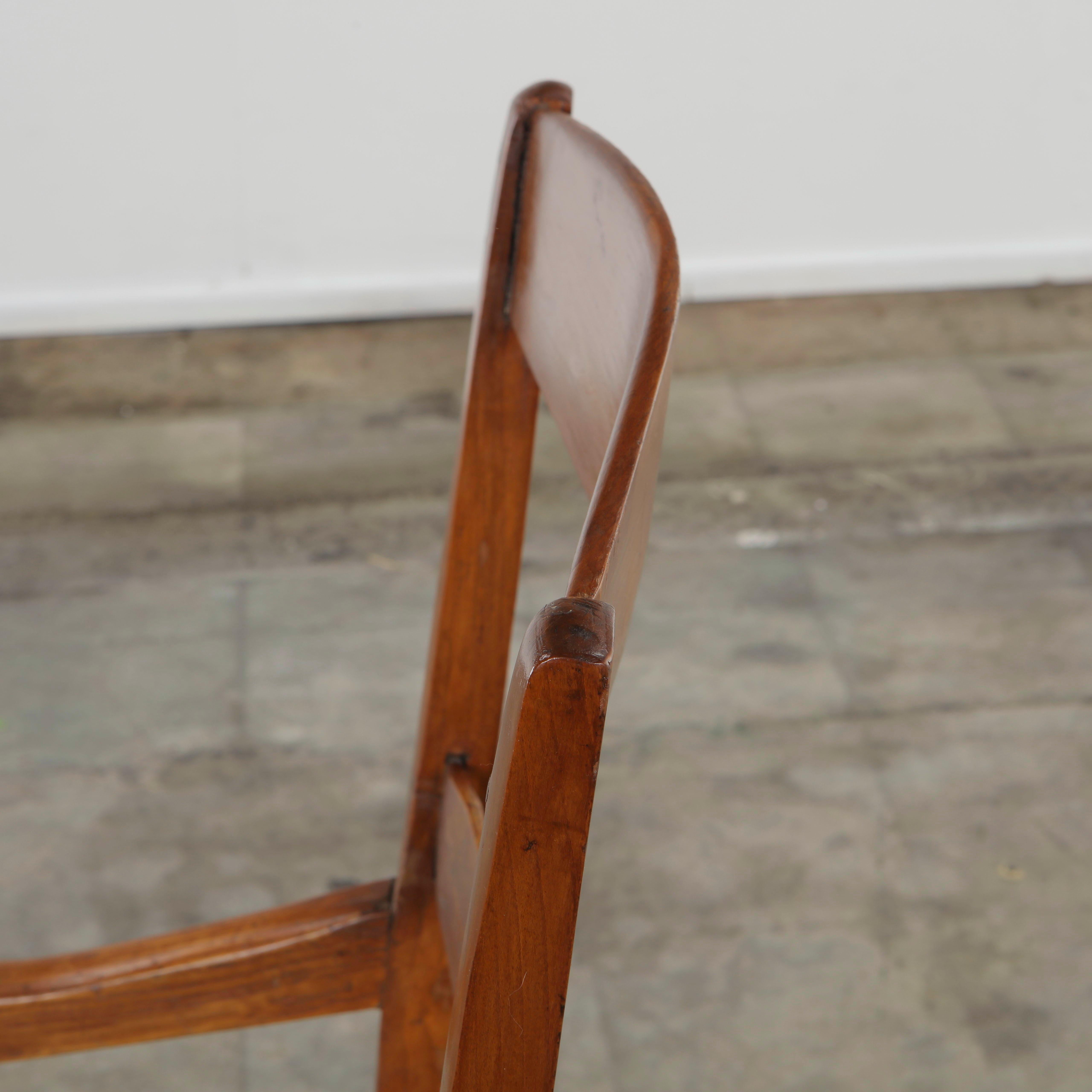 Italian Antique Walnut Arm Chair, 1960s im Angebot 5