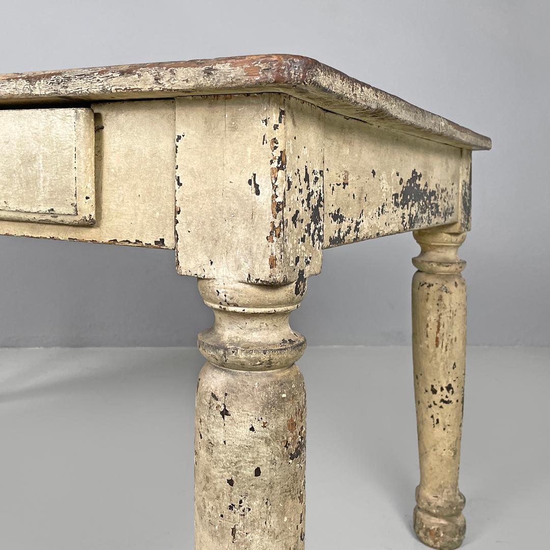 Ancienne table de salle à manger italienne en bois peint en blanc avec deux tiroirs, fin des années 1800 en vente 11