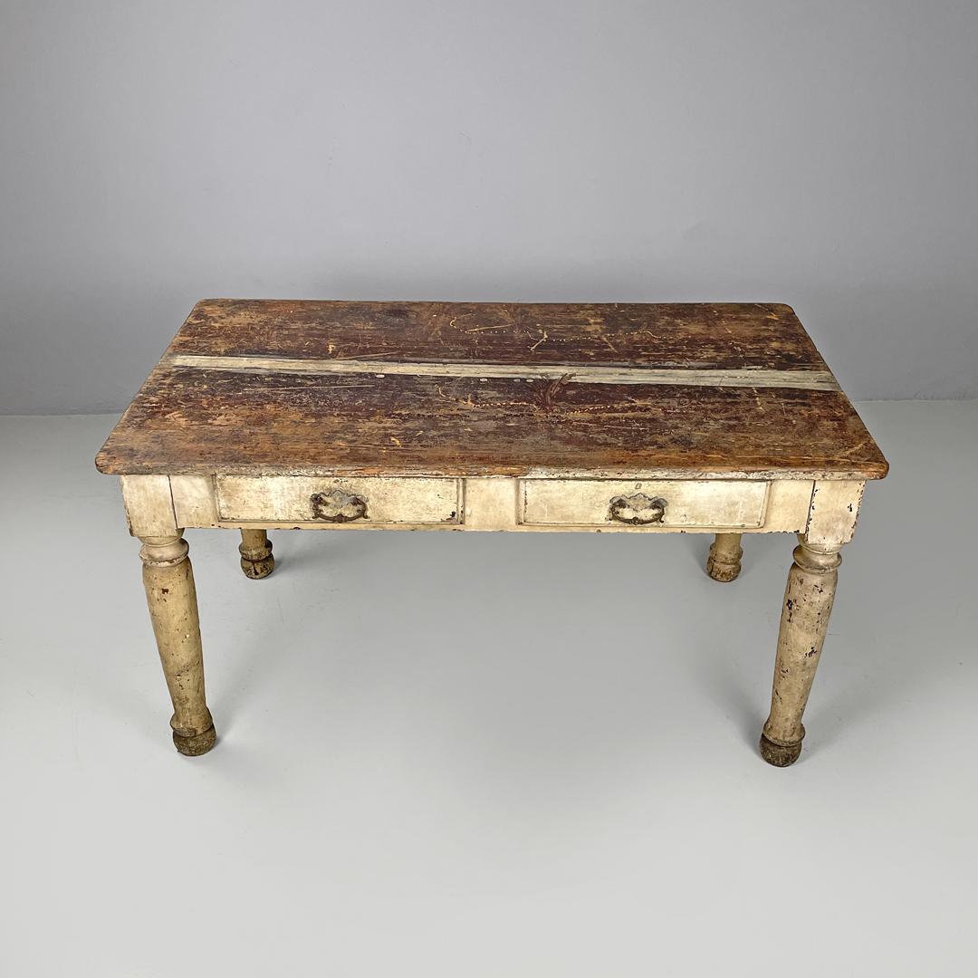 Métal Ancienne table de salle à manger italienne en bois peint en blanc avec deux tiroirs, fin des années 1800 en vente