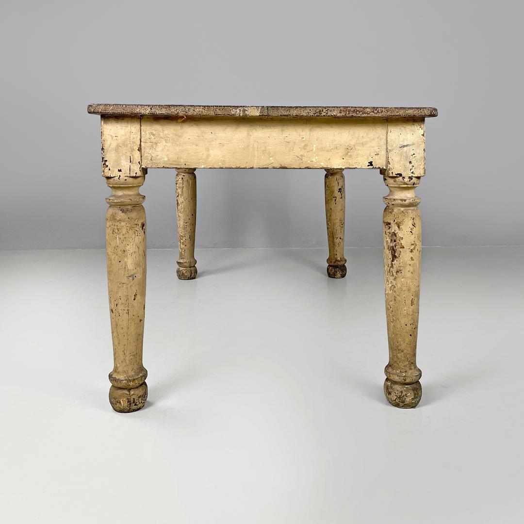 Ancienne table de salle à manger italienne en bois peint en blanc avec deux tiroirs, fin des années 1800 en vente 1