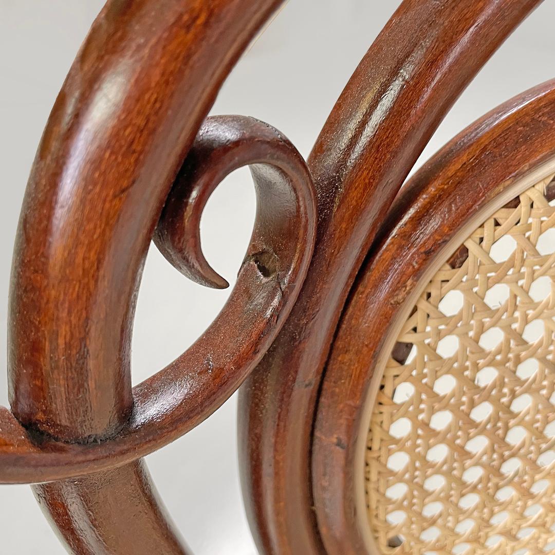Italian antique wood and Vienna straw chairs with curl details, early 1900s For Sale 7