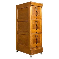 Meuble de rangement de bureau italien ancien en bois à trois tiroirs, années 1930