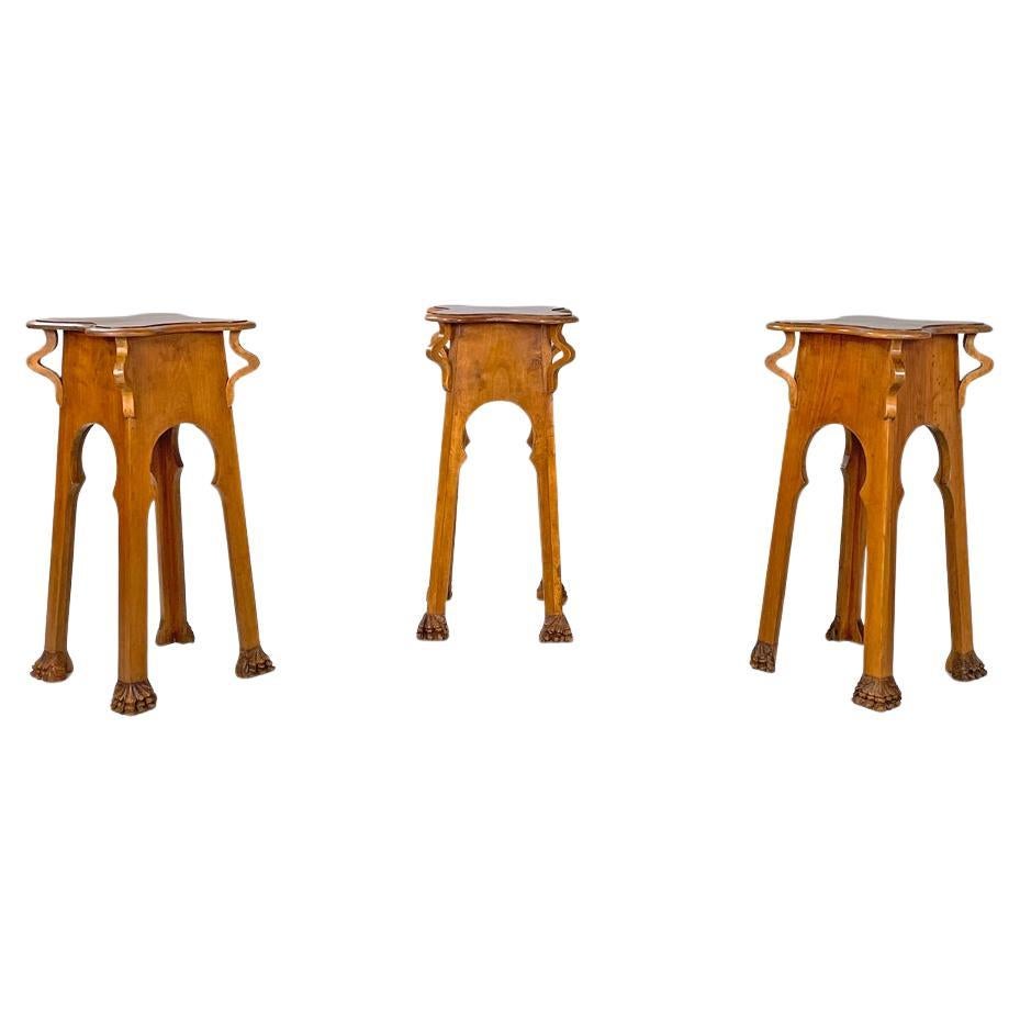 Italienische antike Holzsockel mit geschwungenen Profilen und Verzierungen, Anfang 1900