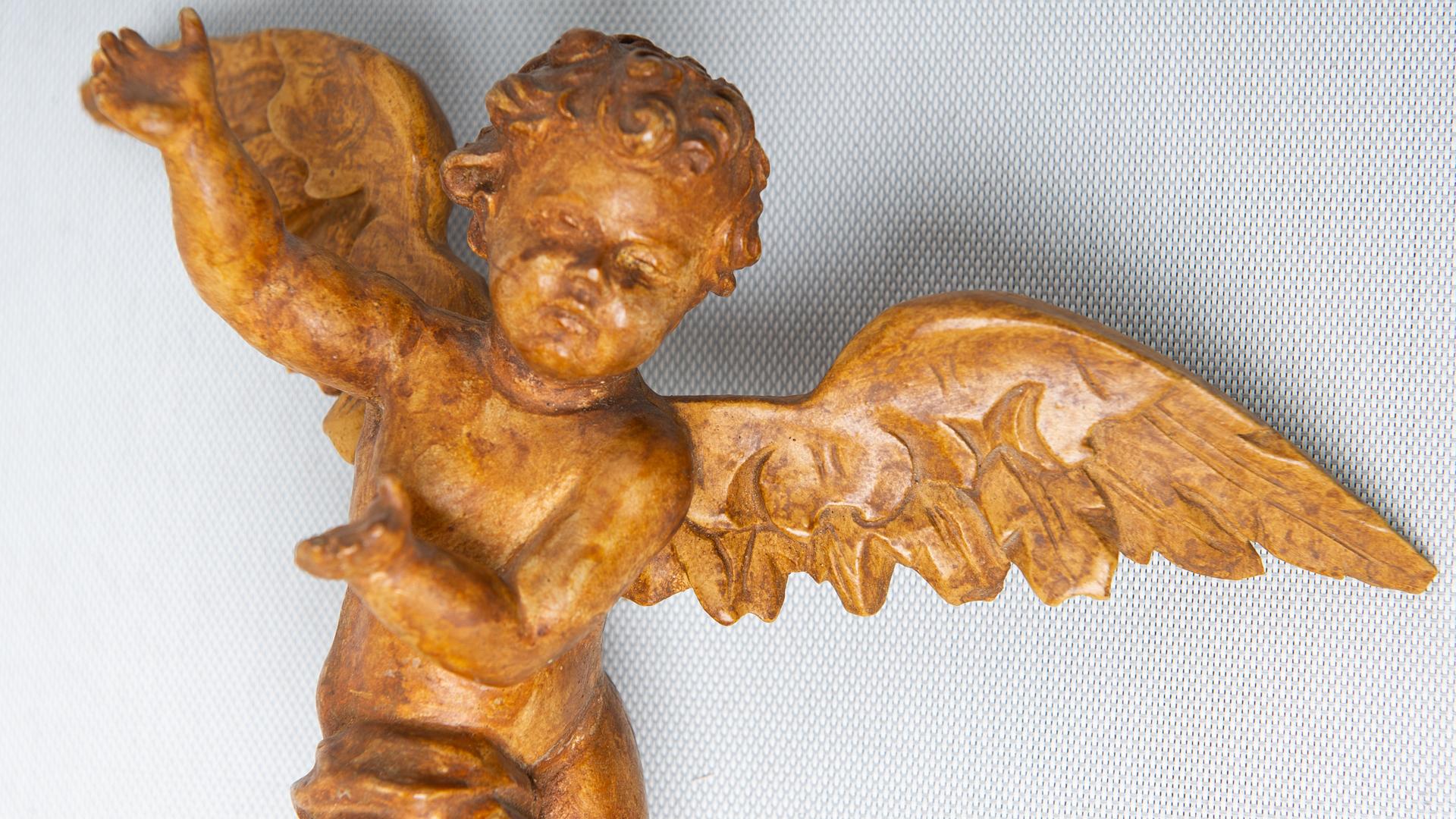 Italian Antique Wooden Angel For Sale 1