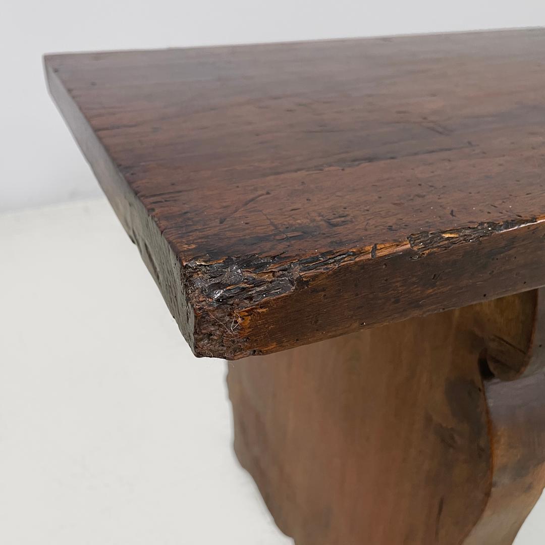 Panca italiana antica in legno con gambe decorate, 1800 in vendita 3