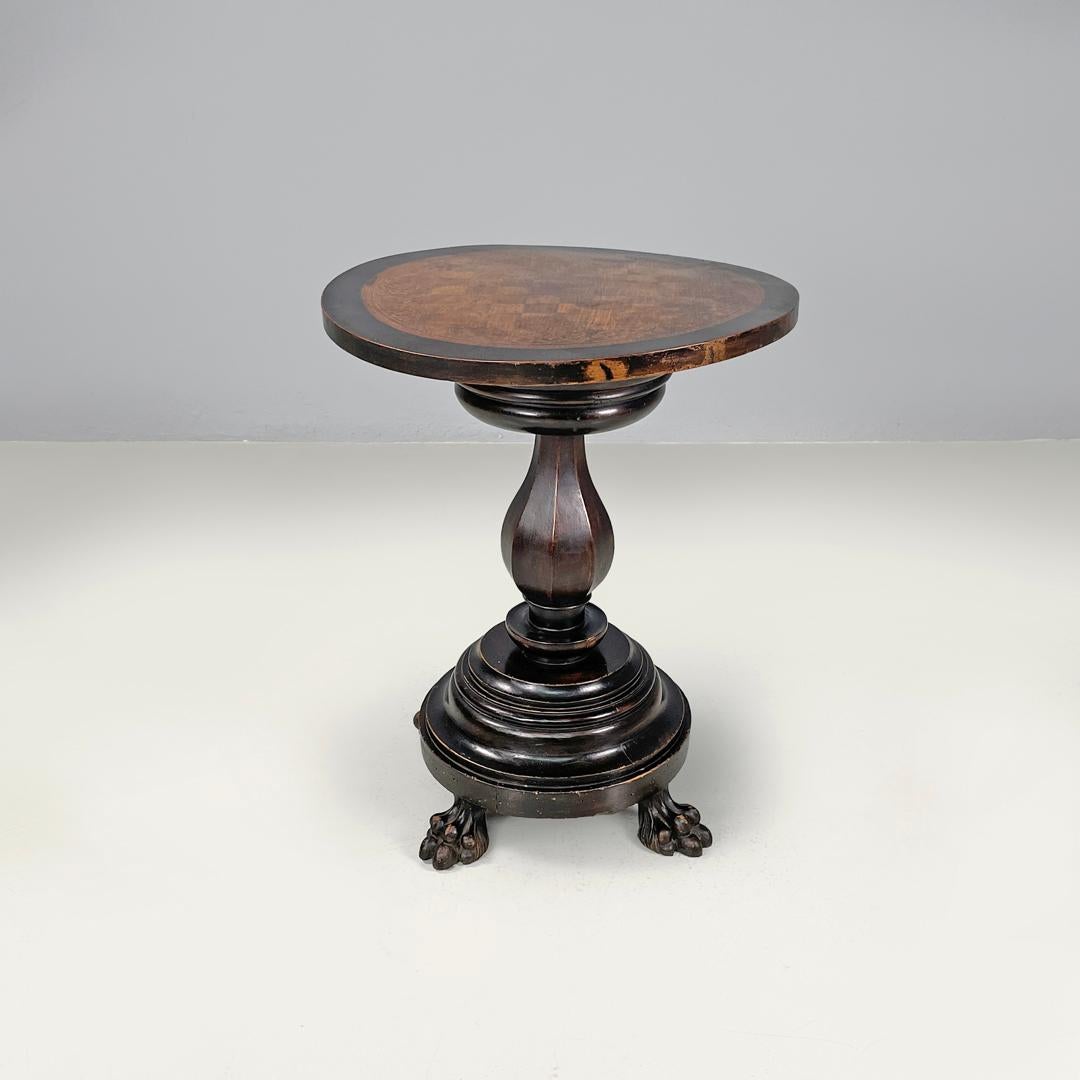 Table basse italienne ancienne avec décorations en guirlande, début des années 1900 État moyen - En vente à MIlano, IT