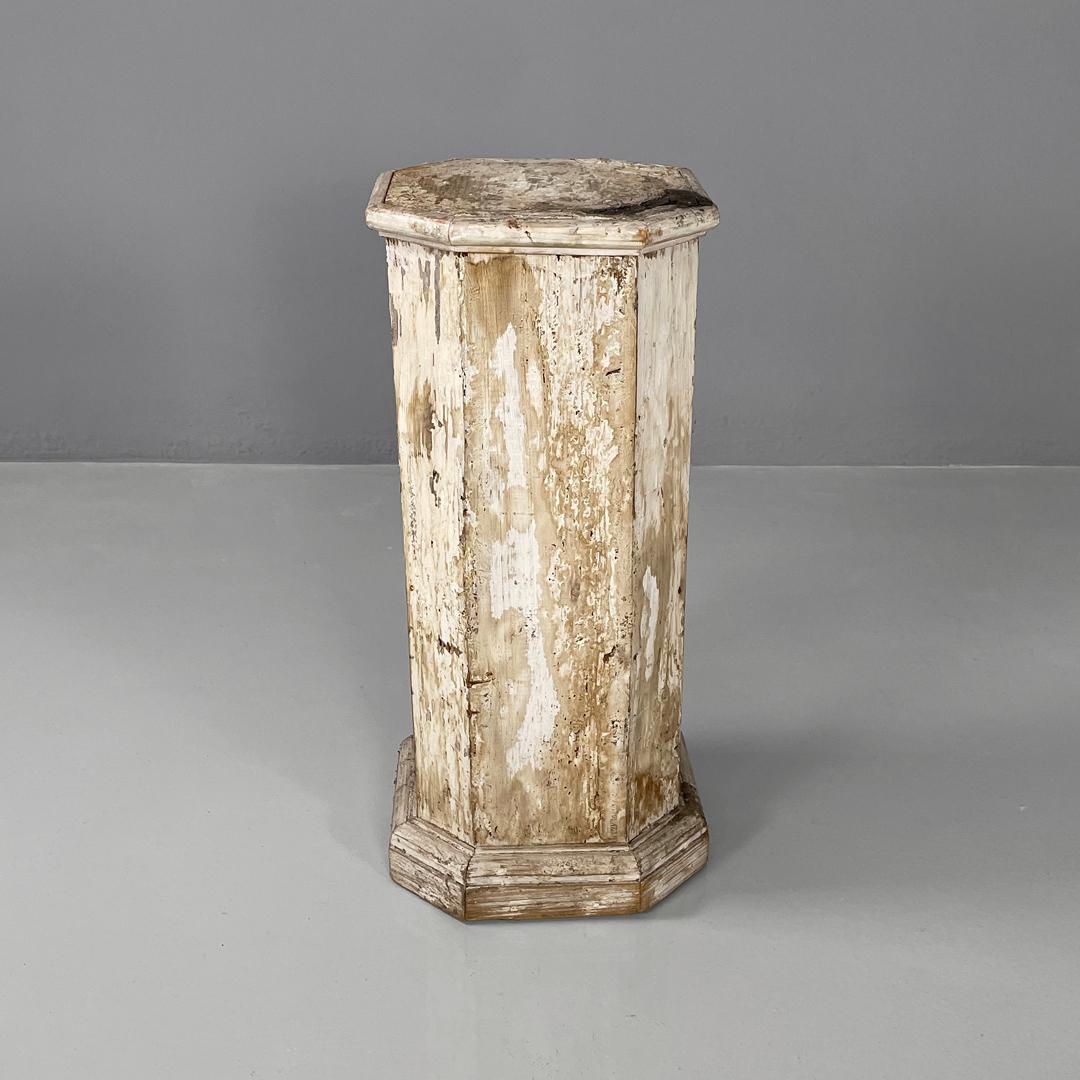 Wood Italian antique wooden column or pedestal with an octagonal base, early 1900s For Sale