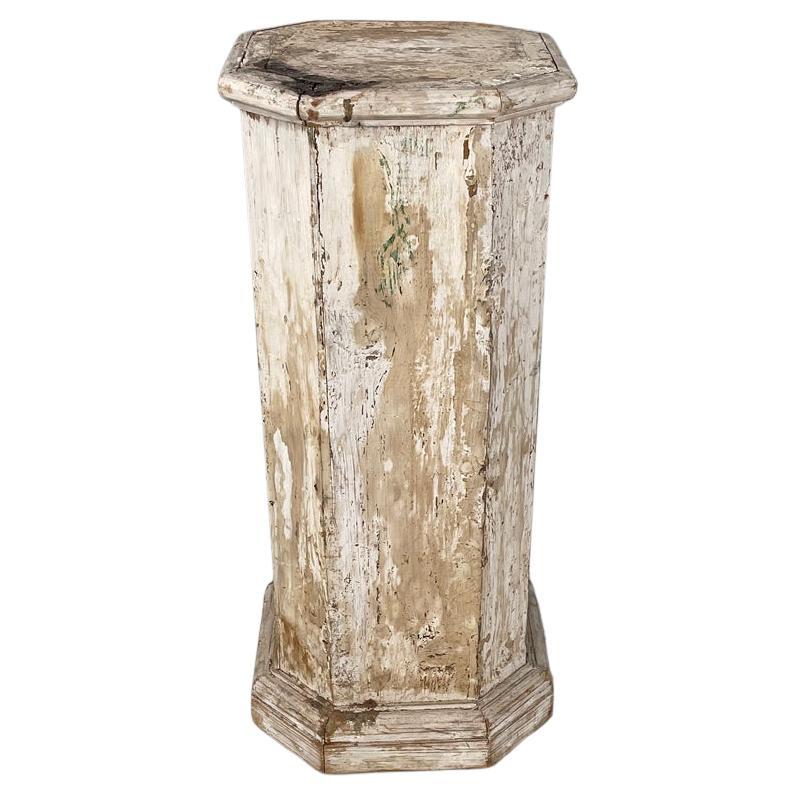 Italian antique wooden column or pedestal with an octagonal base, early 1900s For Sale
