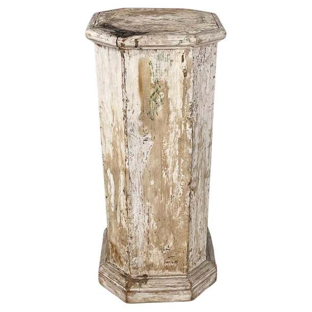 Italian antique wooden column or pedestal with an octagonal base, early ...