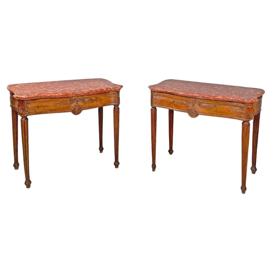 Consolle italiana antica in legno con piani e decorazioni in marmo rosso, 1600
