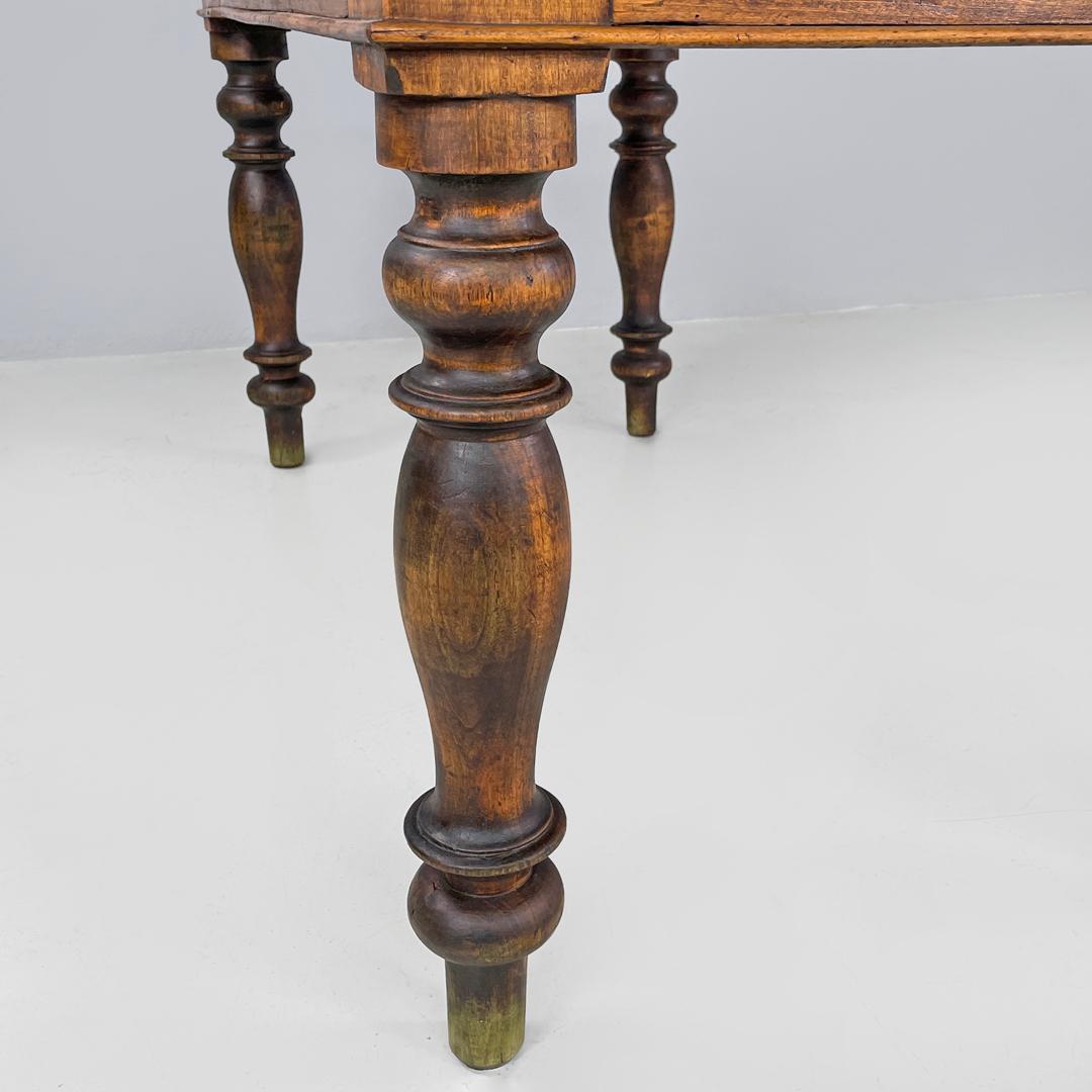 Table de salle à manger italienne ancienne en bois avec un tiroir et une poignée en laiton, années 1800 en vente 14