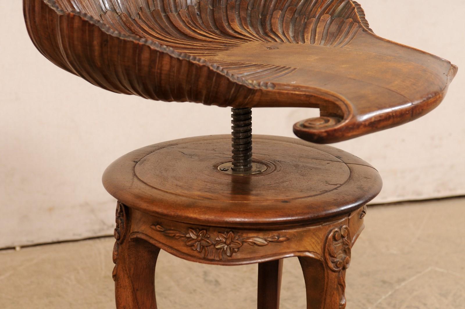Italian Antique Wooden Grotto Stool w/Carved-Shell Seat In Good Condition For Sale In Atlanta, GA