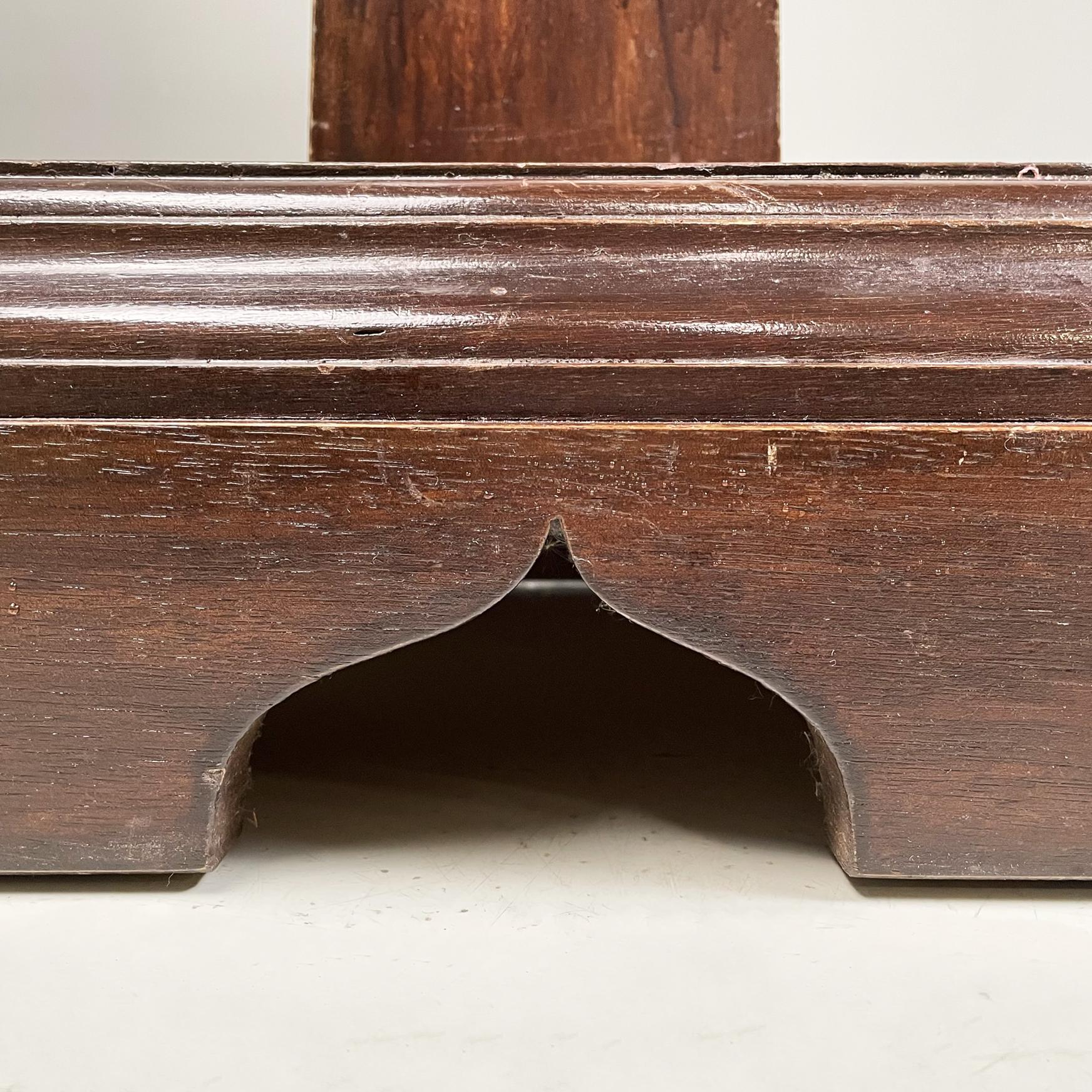 Tables d'appoint ou piédestaux italiens anciens en bois, début des années 1900 en vente 9