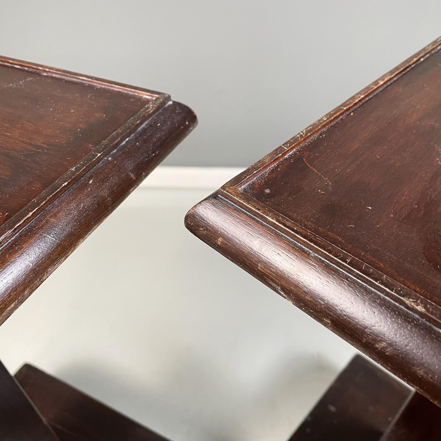 Tables d'appoint ou piédestaux italiens anciens en bois, début des années 1900 en vente 3