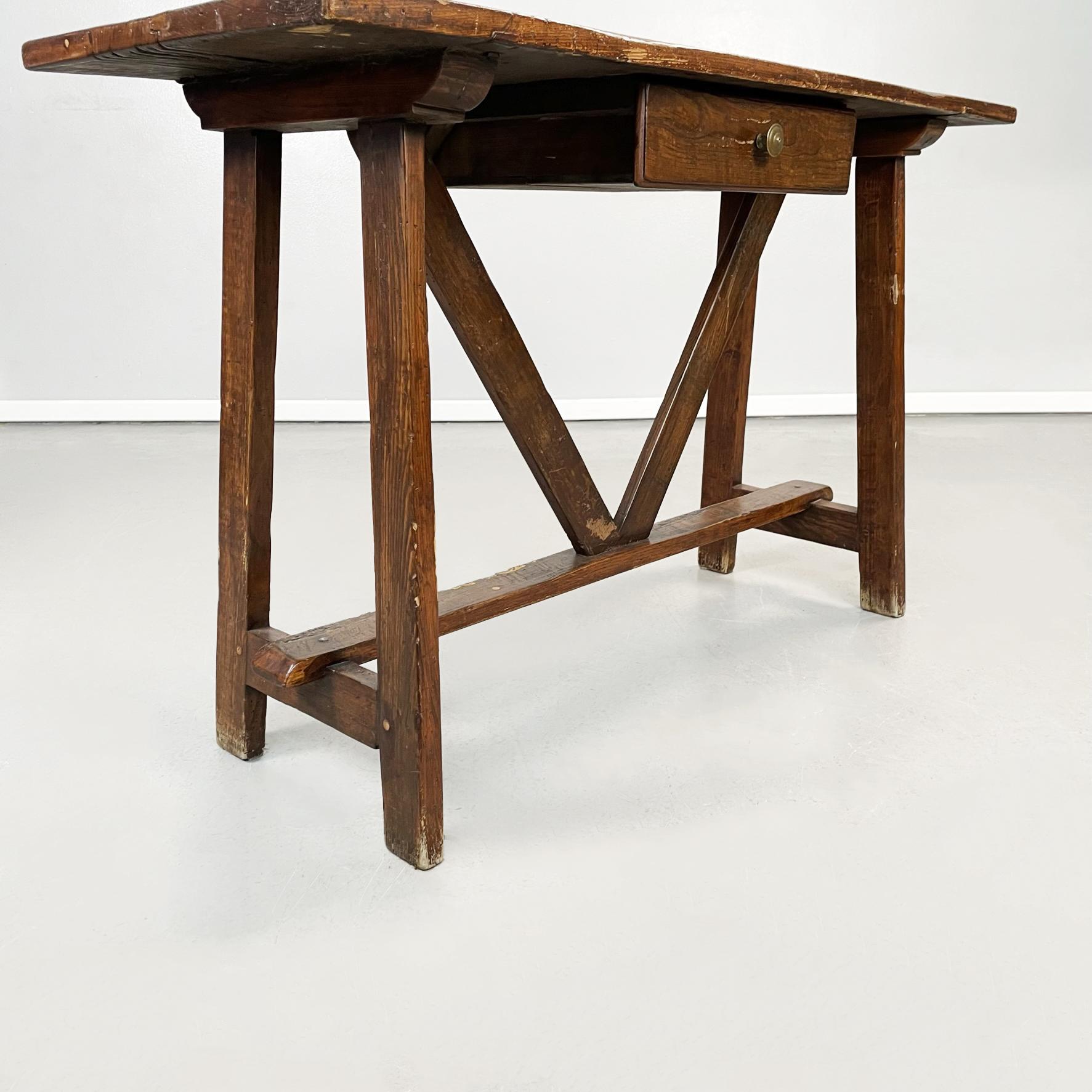 Italienischer antiker Holztisch Fratino mit Schublade, 1900er Jahre im Angebot 8
