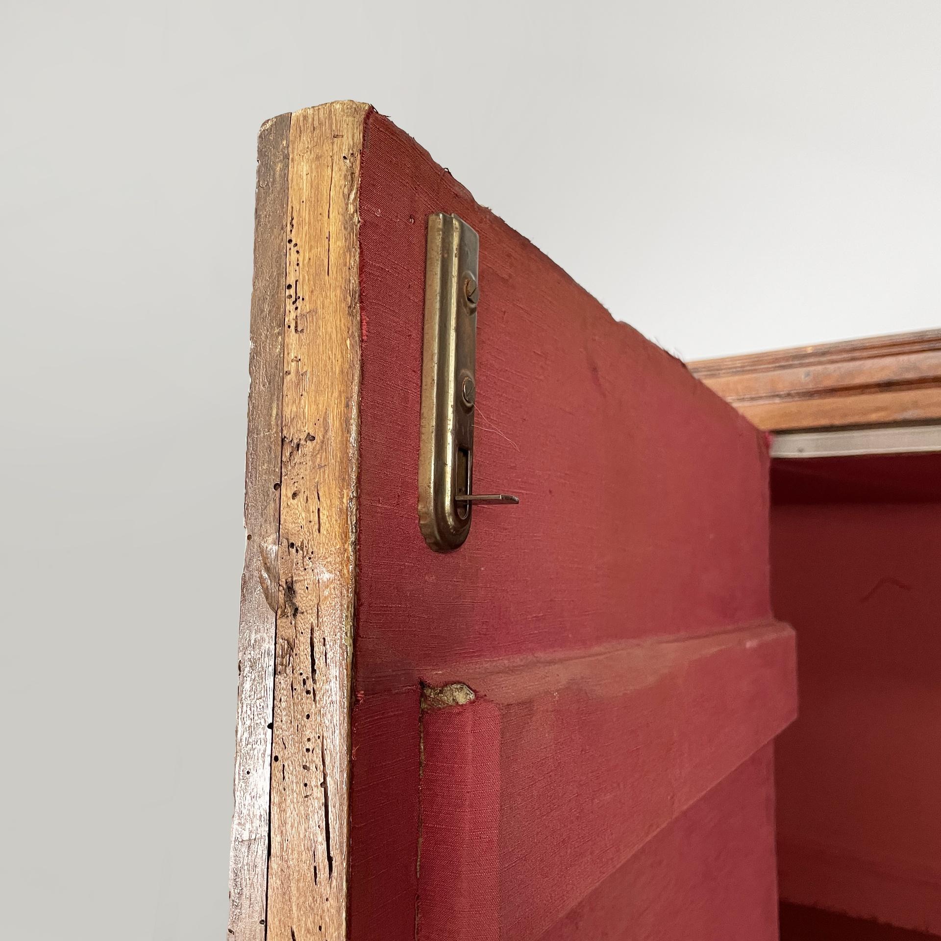 Italian antique wooden wardrobe with decorated doors, 1800s in vendita 9