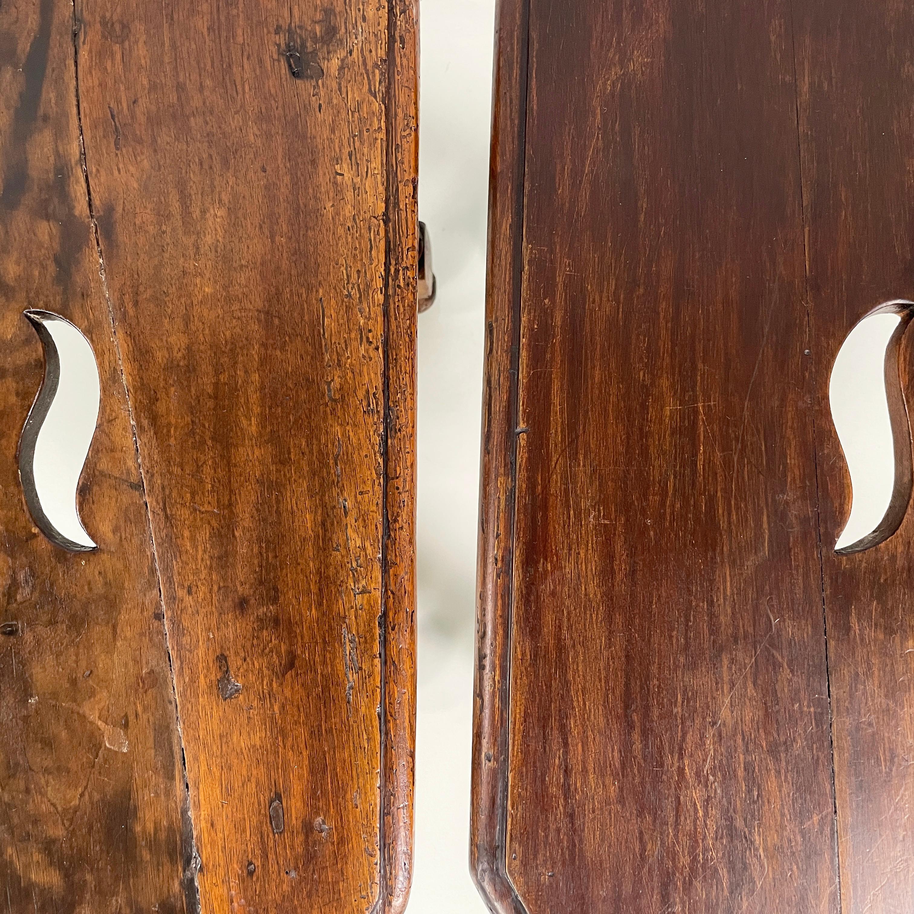 Tabourets italiens anciens en bois finement travaillé, 1600-1800 en vente 5