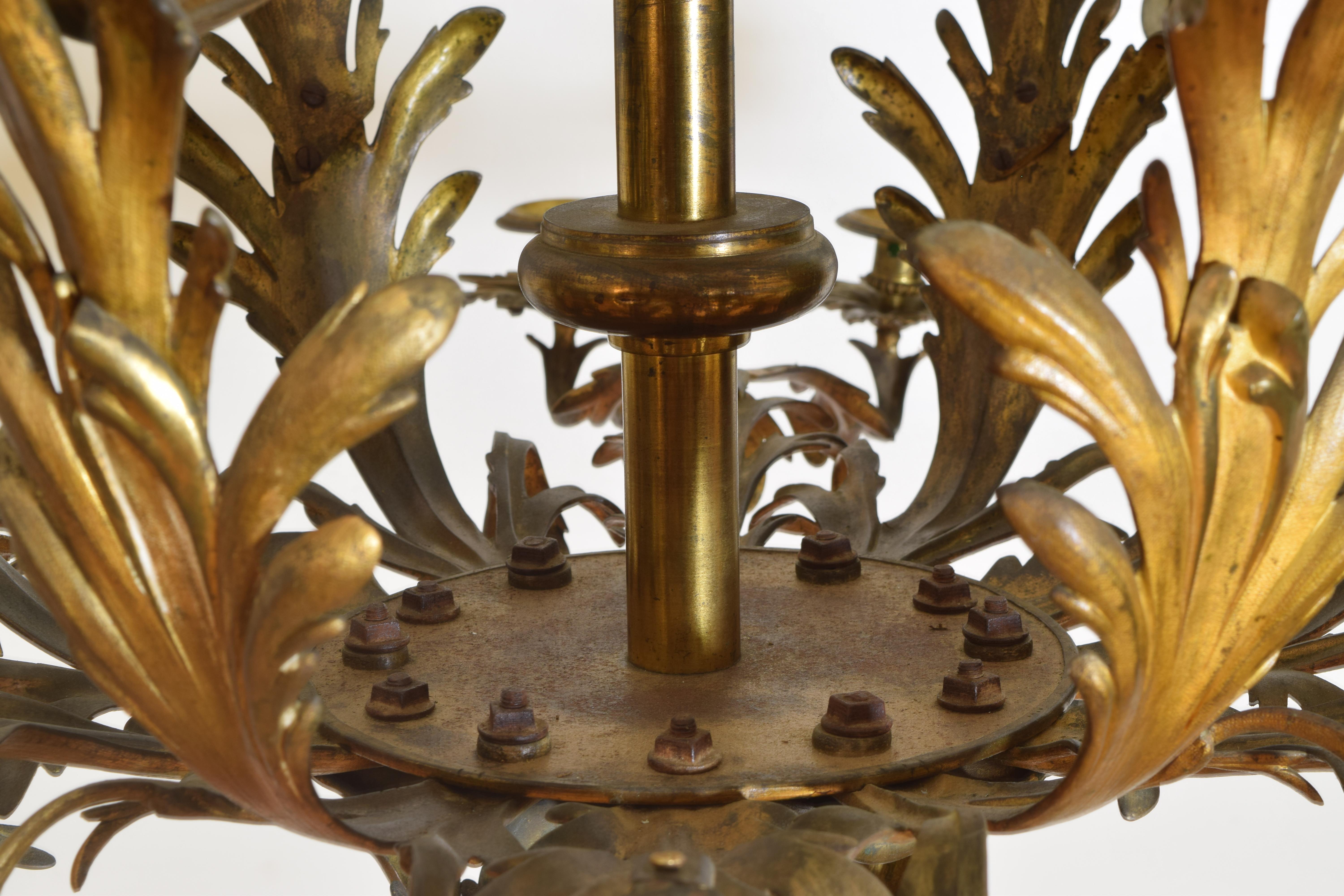 Italian, Apulia, Late Neoclassical Cast and Gilt Brass 30-Light Chandelier 9
