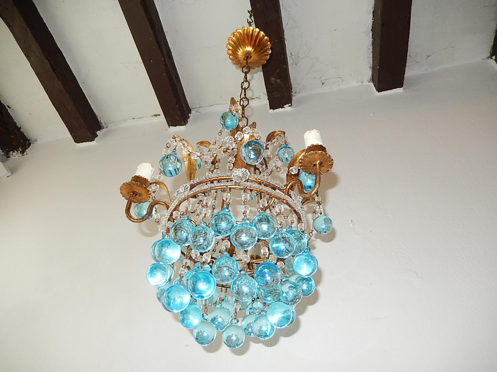 Italian Aqua Blue Crystal Beaded Murano Drops Chandelier In Good Condition For Sale In Modena (MO), Modena (Mo)