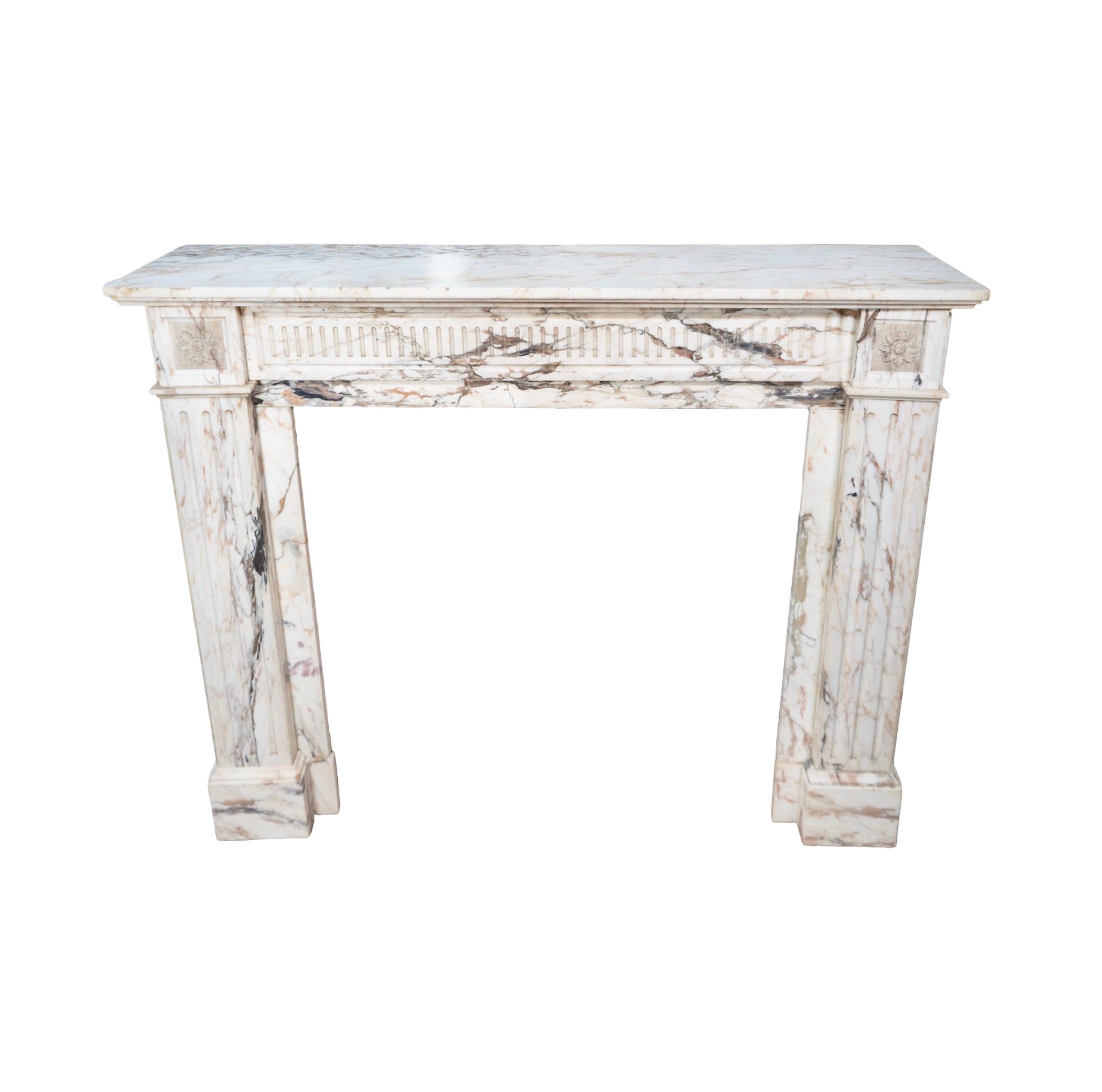 Italian Arabescato Corchia Marble Mantel In Good Condition For Sale In Dallas, TX