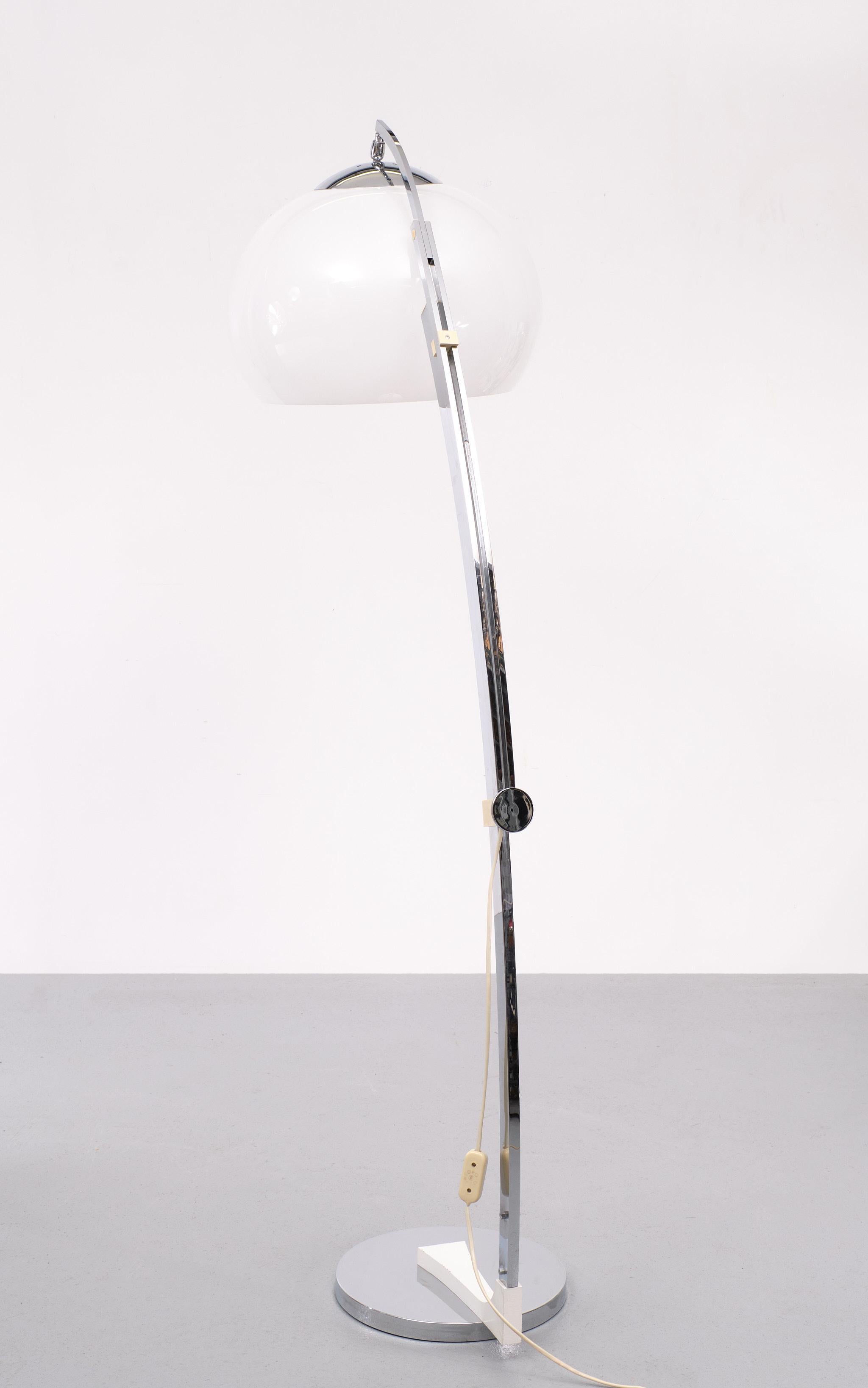 Mid-Century Modern  Italian Arc Floor Lamp by Goffredo Reggiani   1970s For Sale