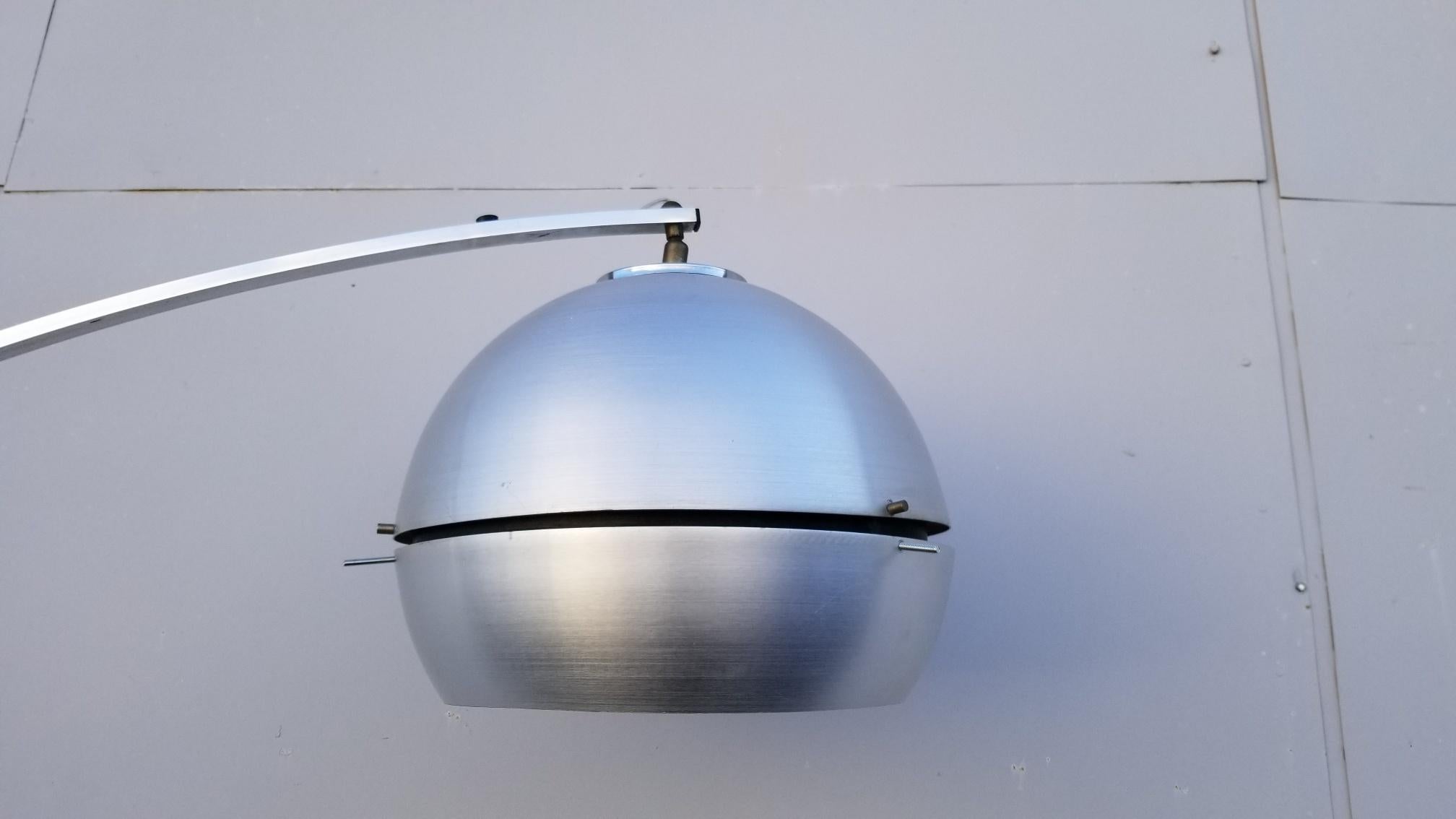 Italienische Arc-Stehlampe von Goffredo Reggiani im Zustand „Gut“ im Angebot in Los Angeles, CA