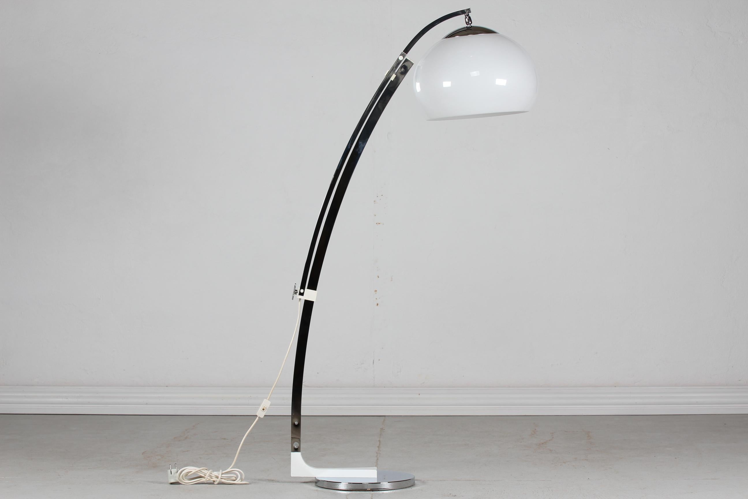 Italienische Stehlampe „Arc“ von Goffredo Reggiani für Studio Reggiani, Italien, 1960er Jahre (Space Age) im Angebot