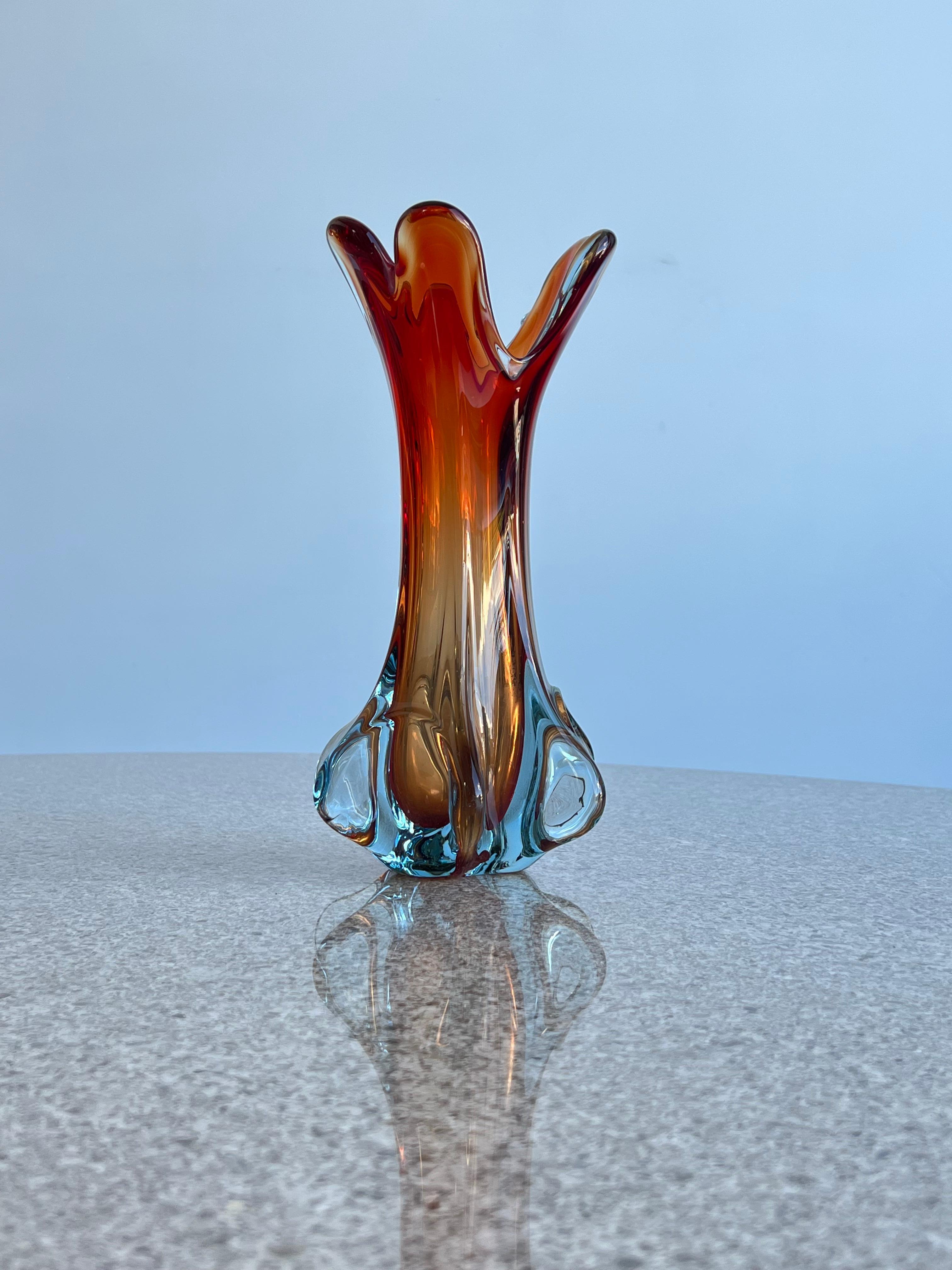 Mid-Century Modern Italian Archimede Seguso Murano Glass Vase