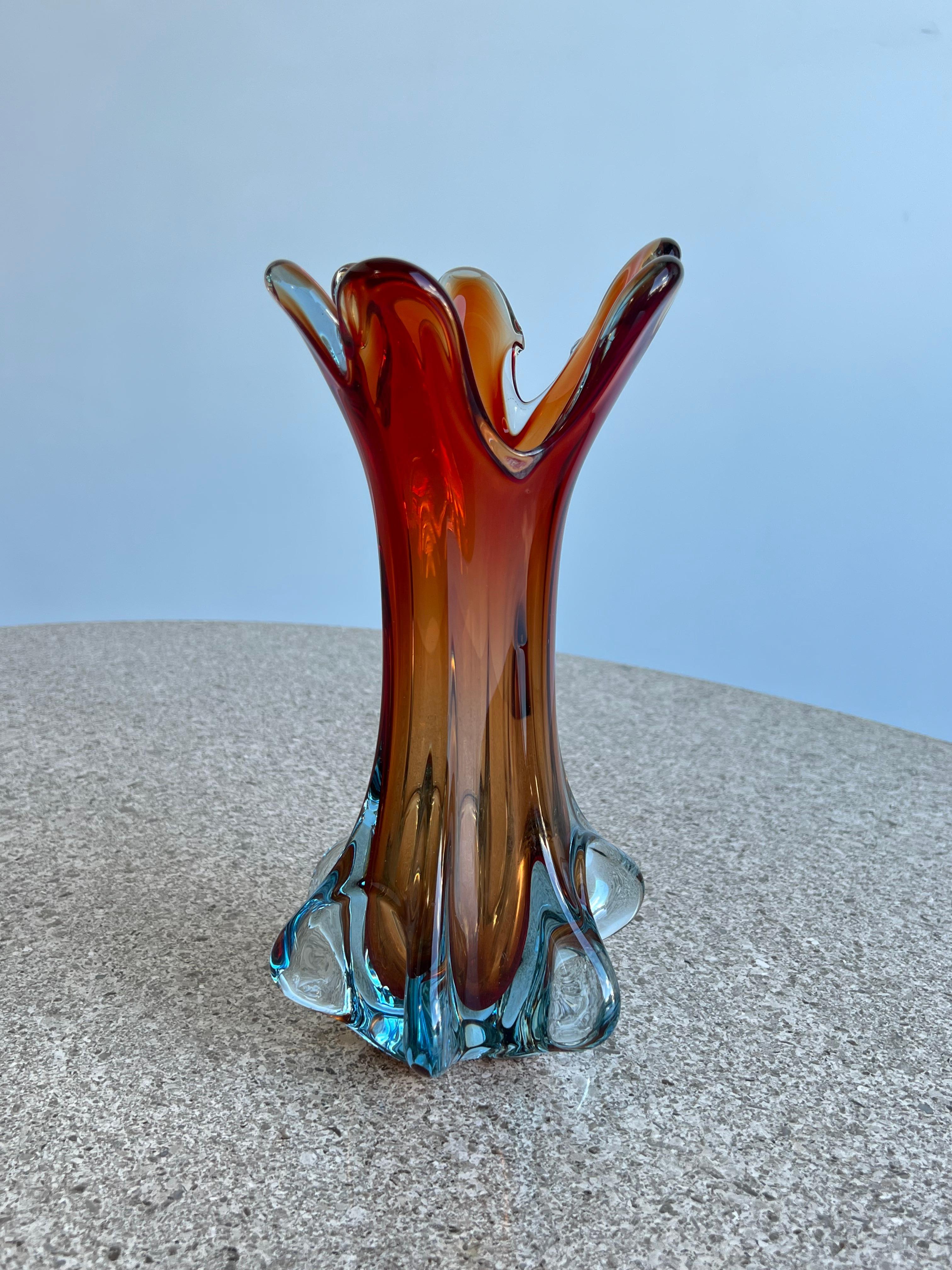 Italian Archimede Seguso Murano Glass Vase In Good Condition In Byron Bay, NSW