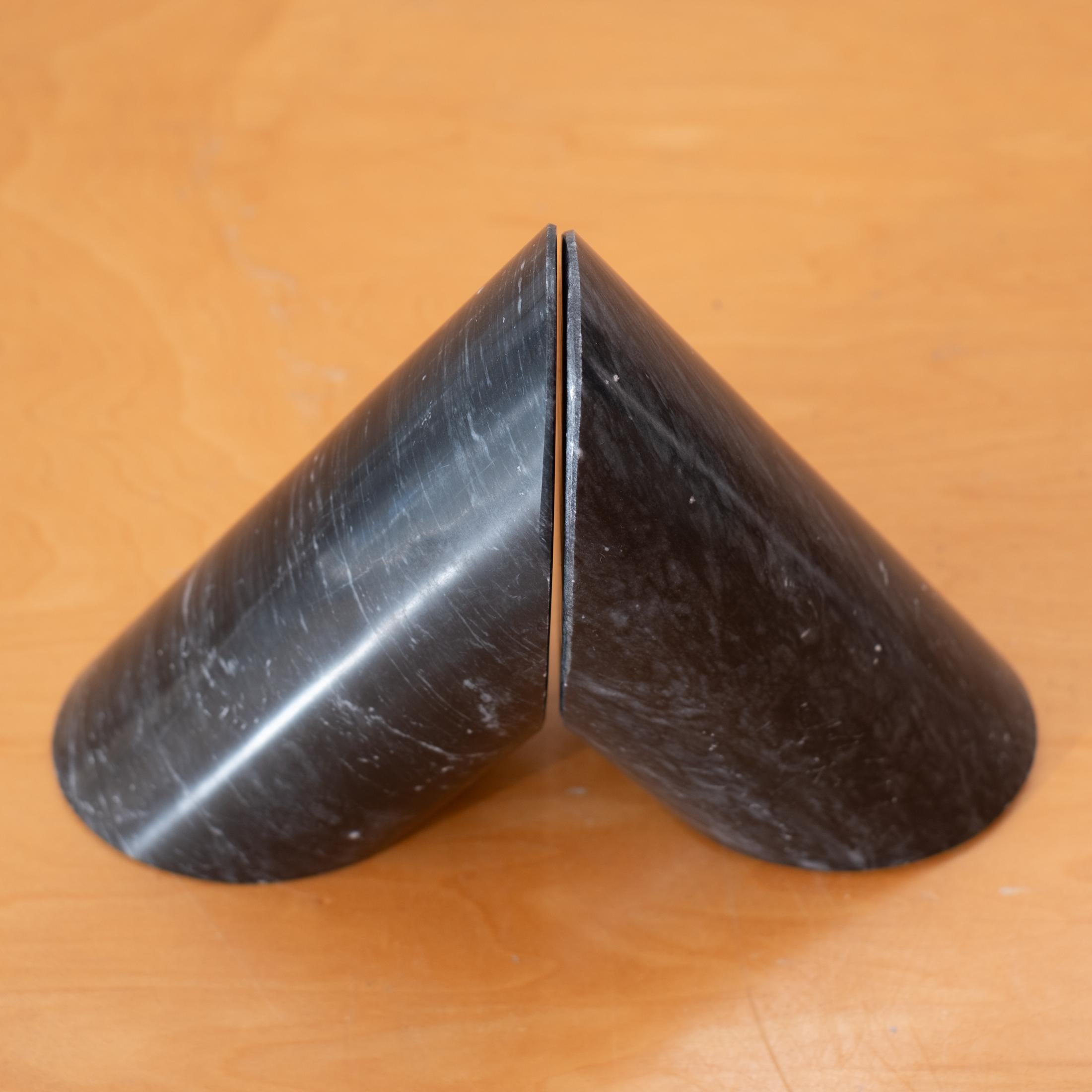 Italian Architectural Black Marble Bookends 1970s For Sale 3