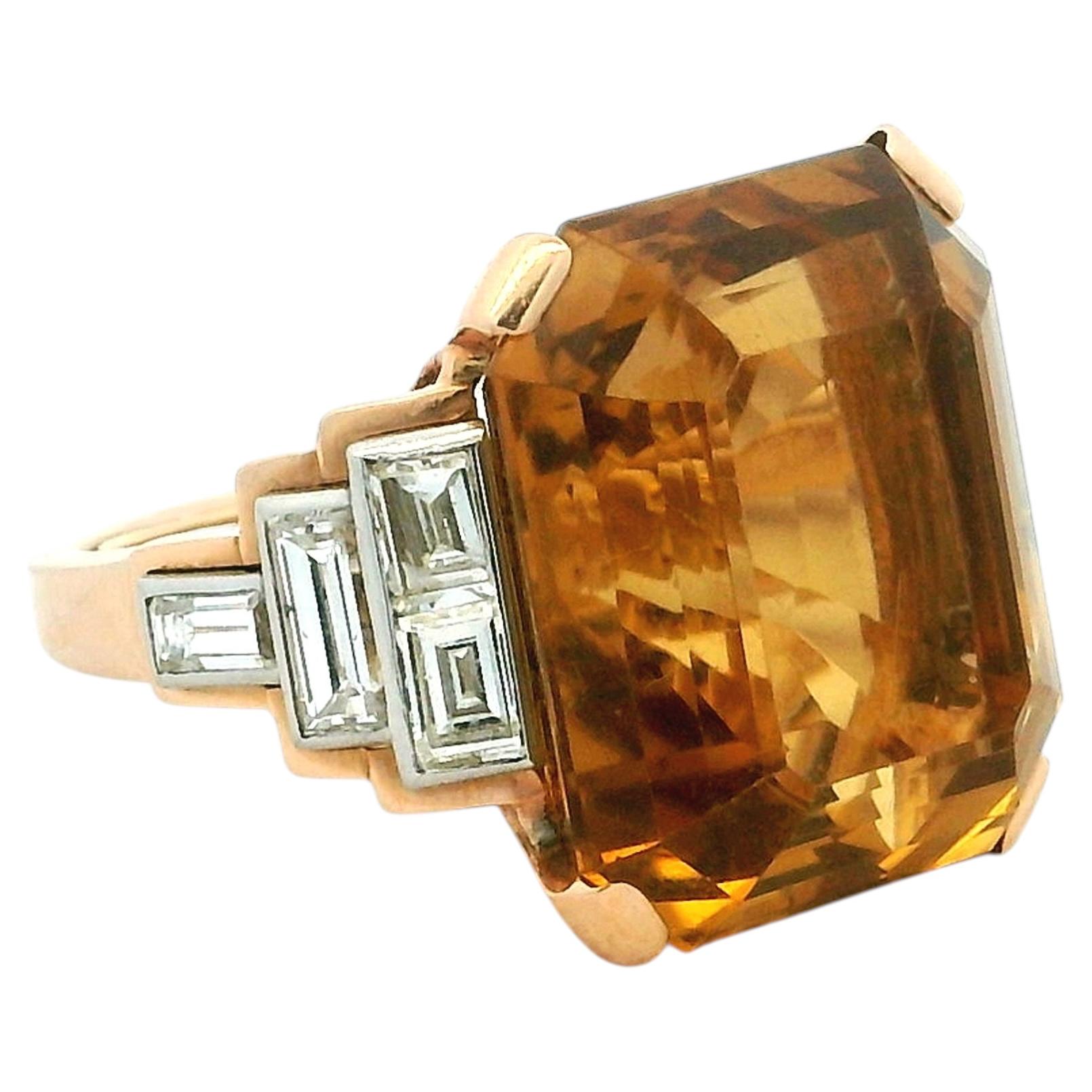 Italian Architectural Citrine and Diamond Cocktail Ring in 18K Gold For Sale