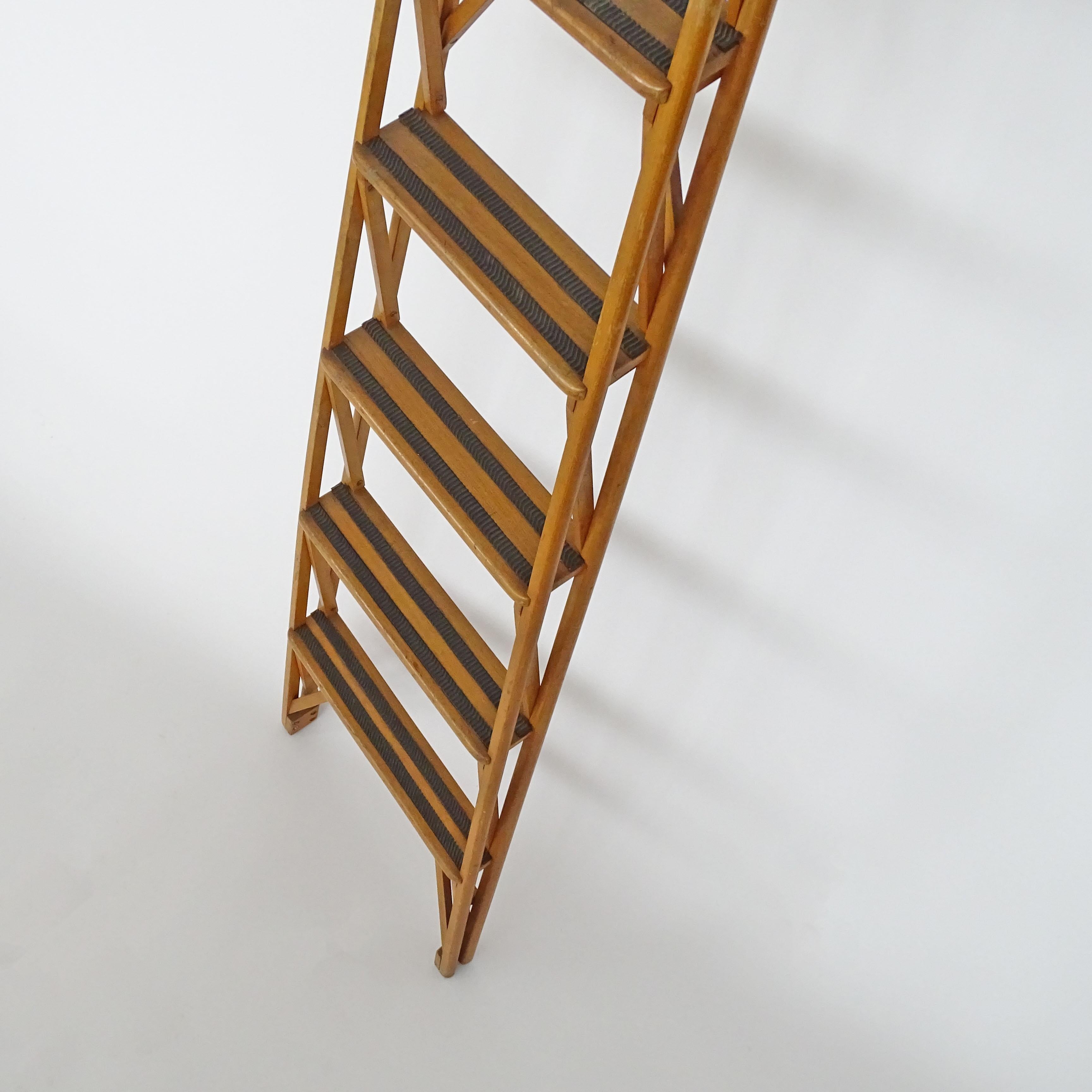 Mid-Century Modern Italian Architectural Library Ladder Attributed to Franco Albini, 1950s For Sale
