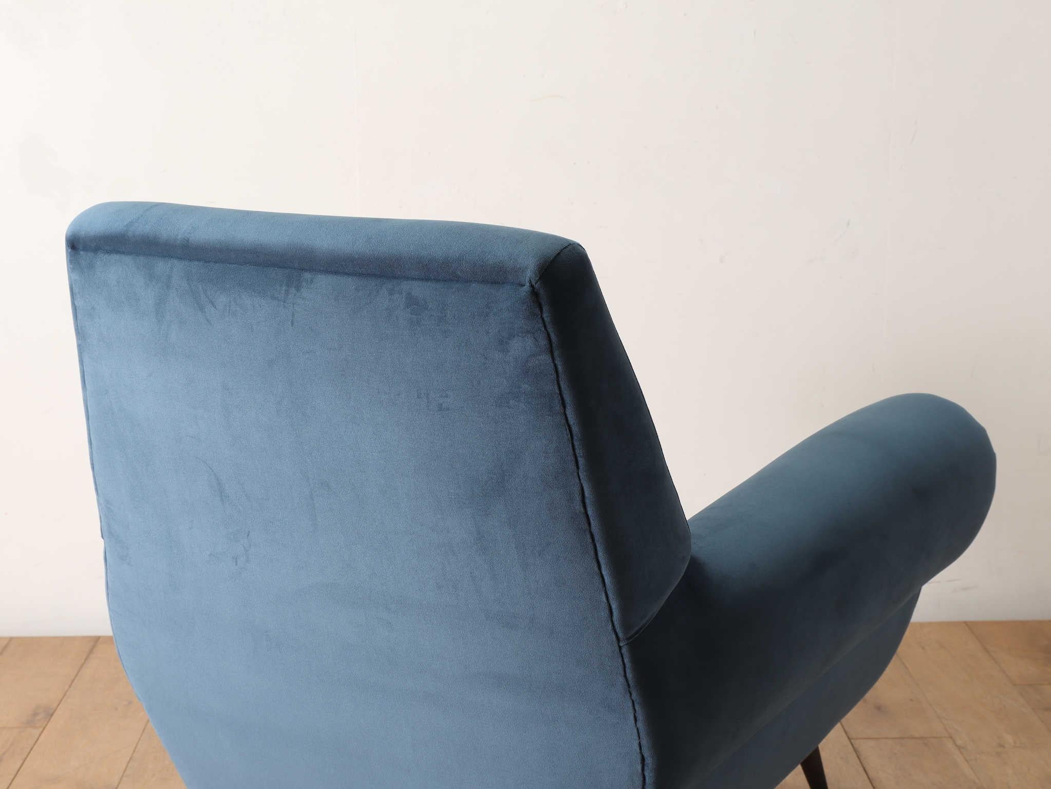 Italian Armchair 1960's For Sale 9