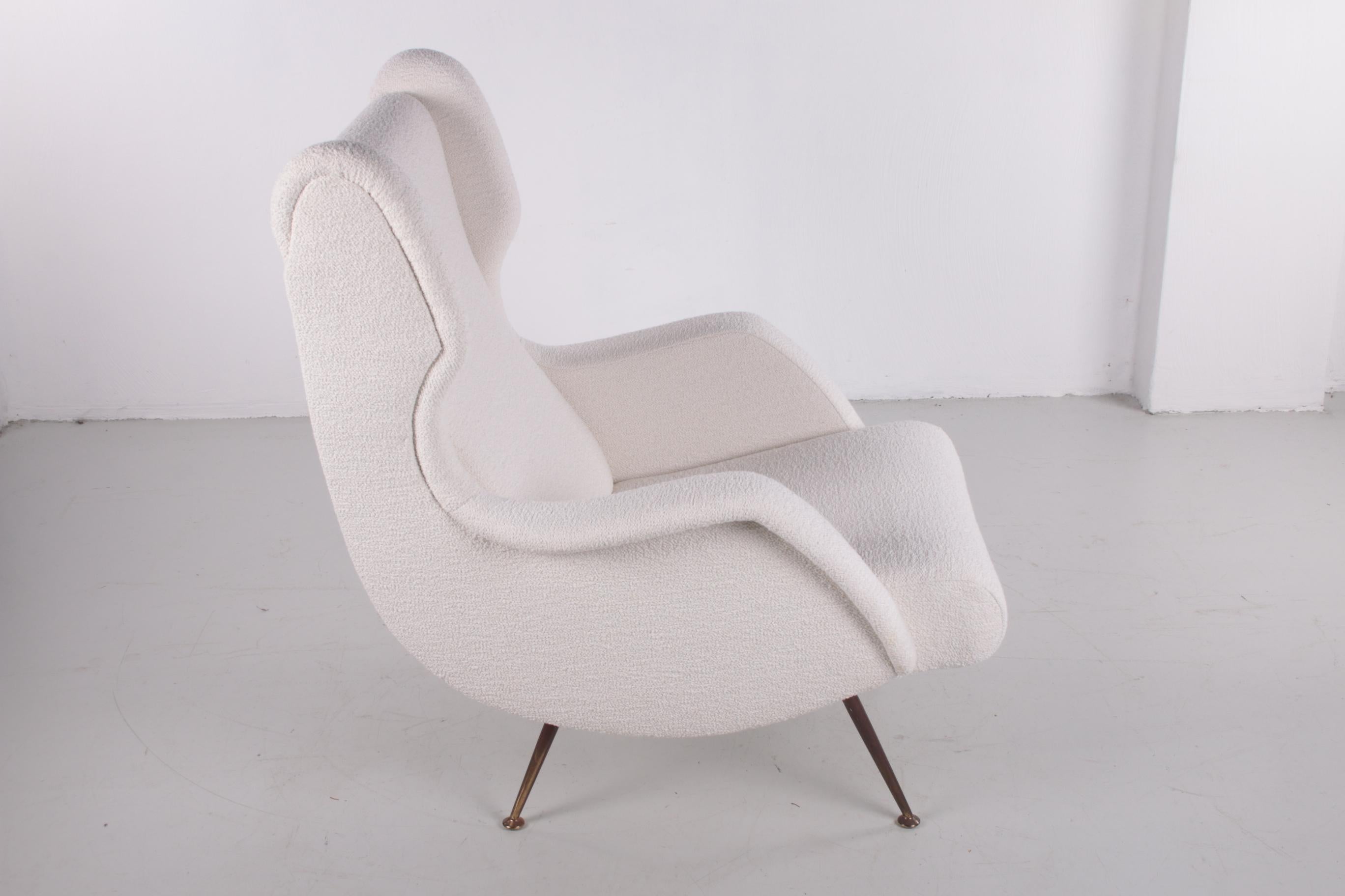 Italian Armchair by Marco Zanuso for Arflex upholstered with Boucle, 1960 For Sale 1