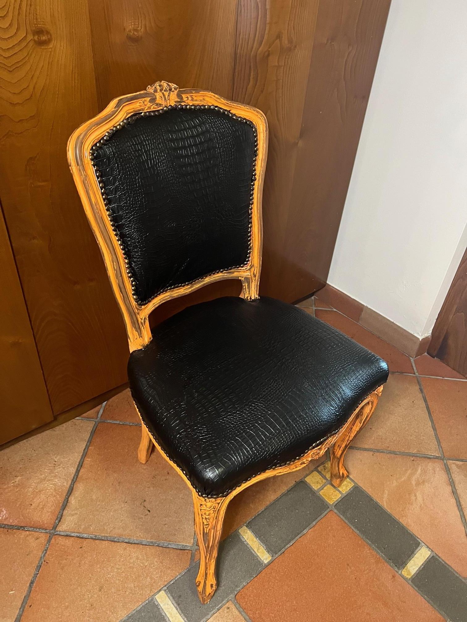 Italienischer Sessel mit Lederbezug aus Kunstkeramik und Krokodilimitation (Moderne) im Angebot