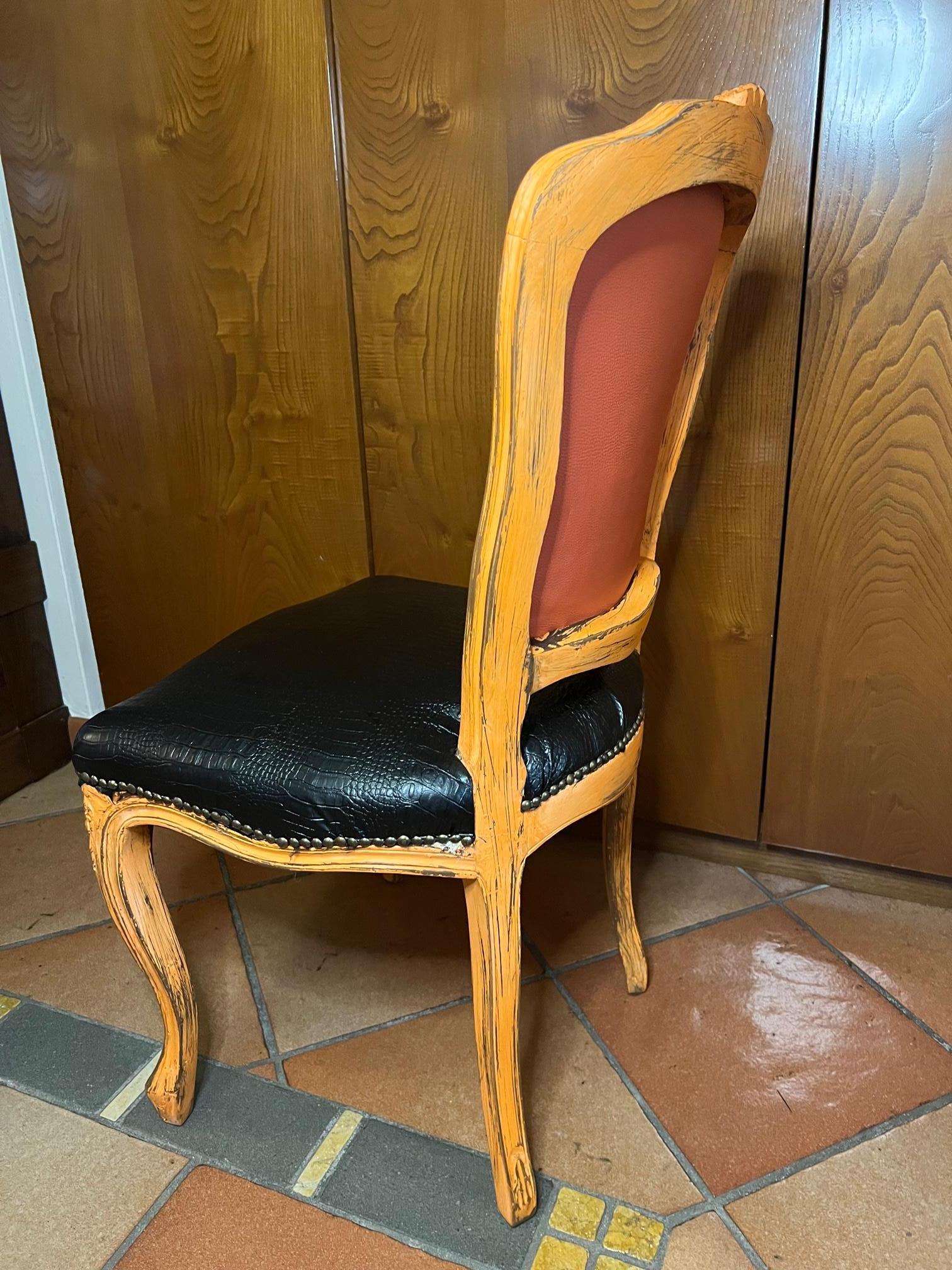 Italienischer Sessel mit Lederbezug aus Kunstkeramik und Krokodilimitation im Angebot 1