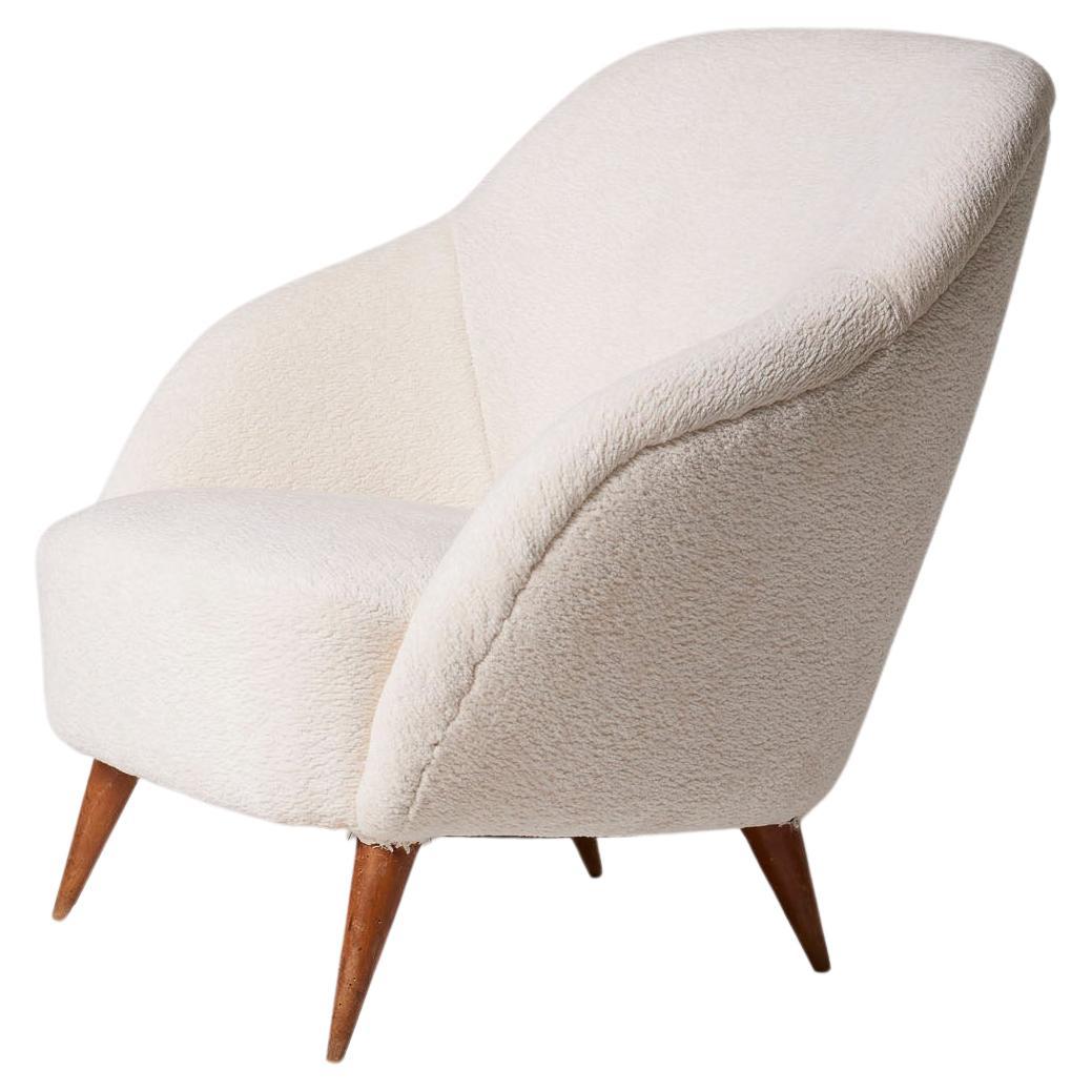 Italian armchair For Sale