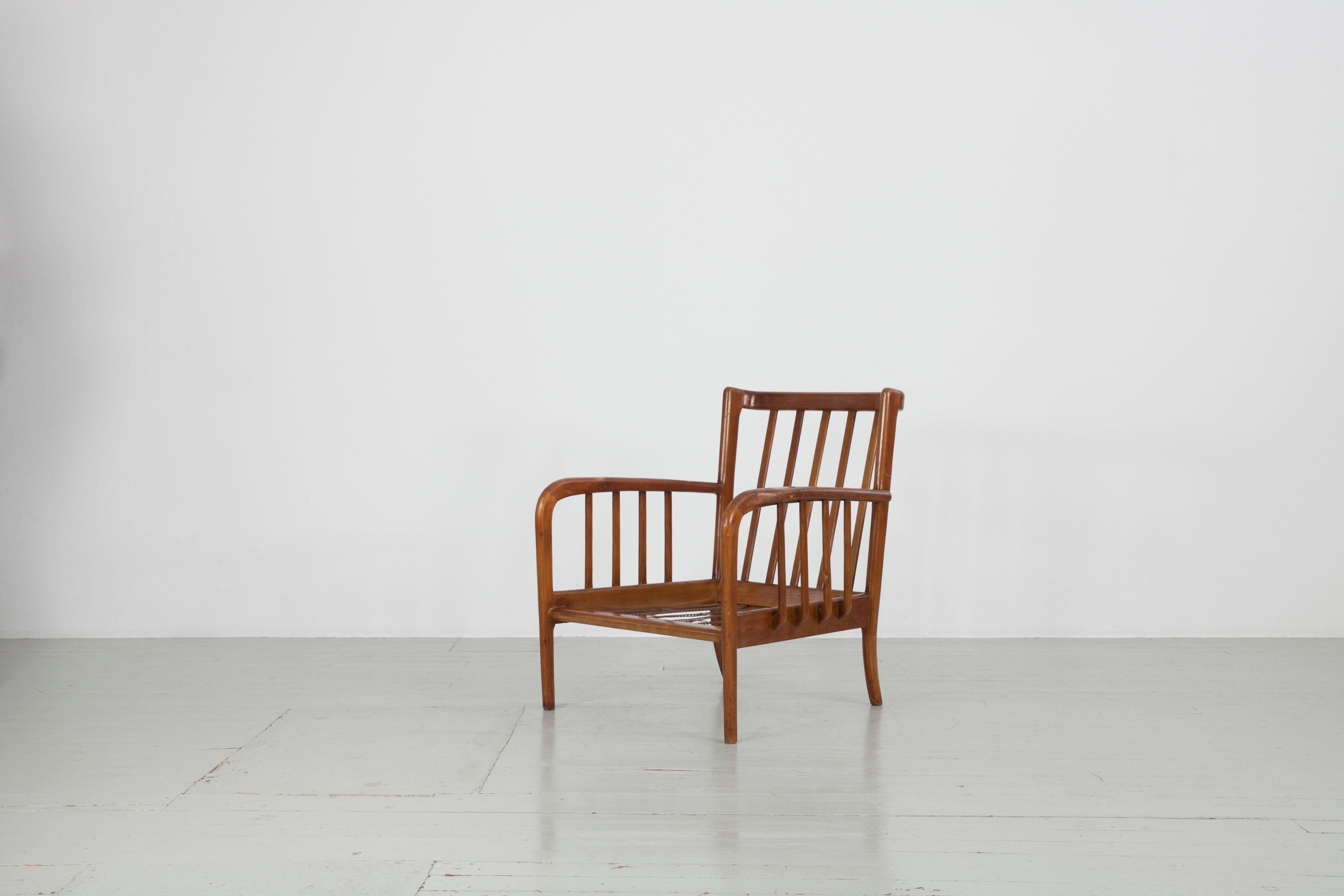 Fauteuil italien des années 40 dans le style de Paolo Buffa en vente 5
