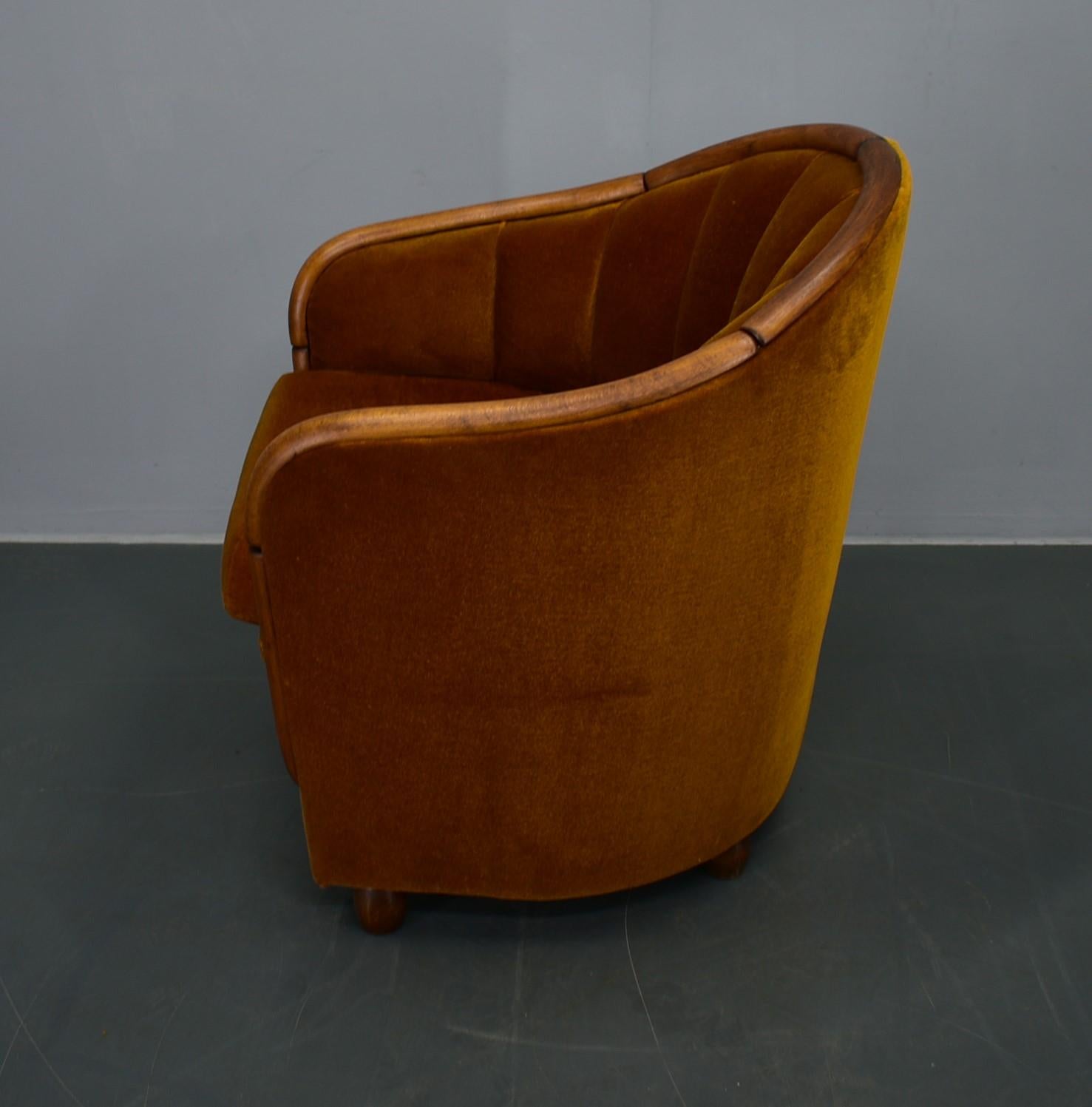 Italian Armchair in the Style of Gio Ponti, 1950's. 3