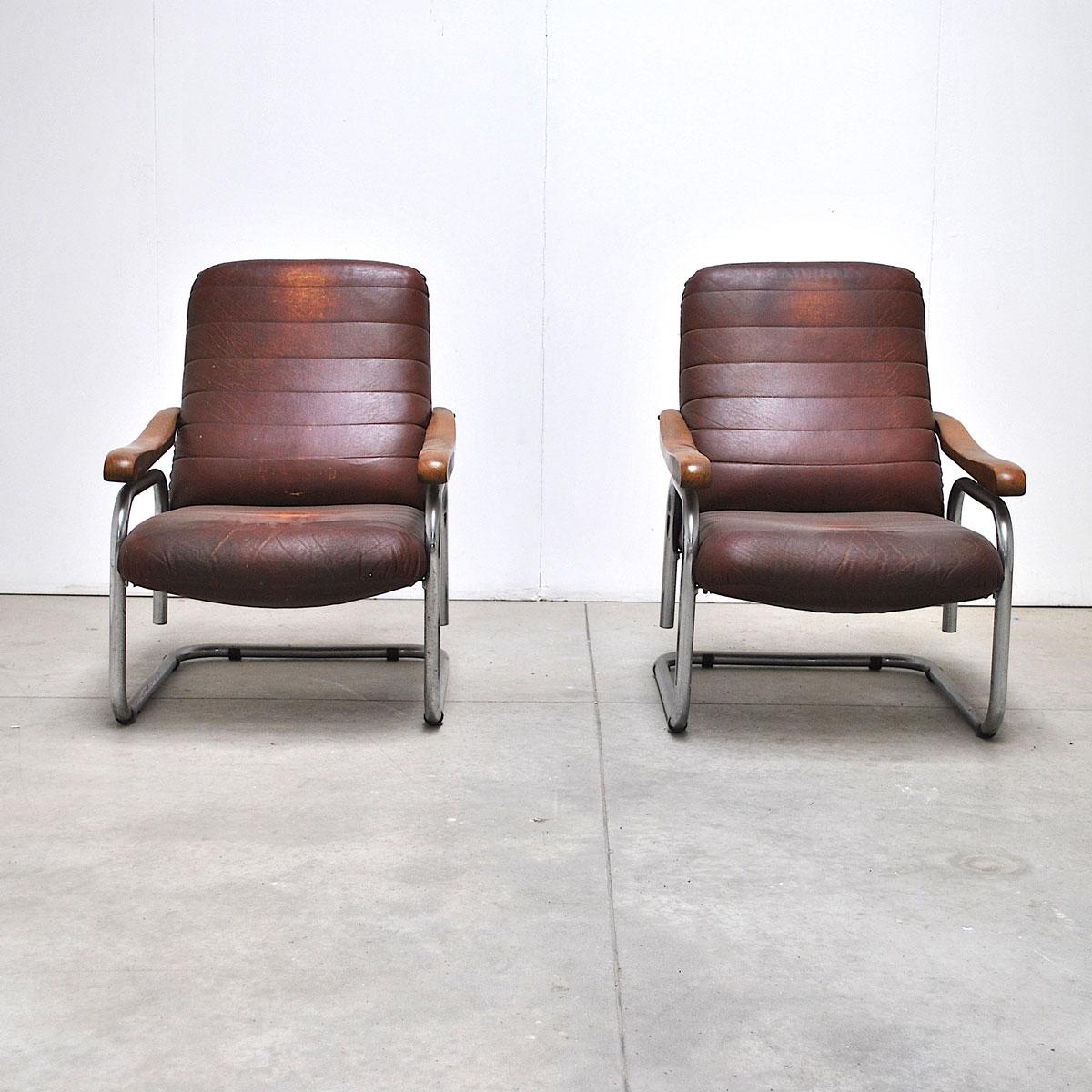 Italian armchair midcentury late 1950s in Bauhaus style 
n.b. as you can see from the top, the armchairs should be covered


These fabric on these chairs are customized. We have our own in-house upholstery studio that can expertly reupholster