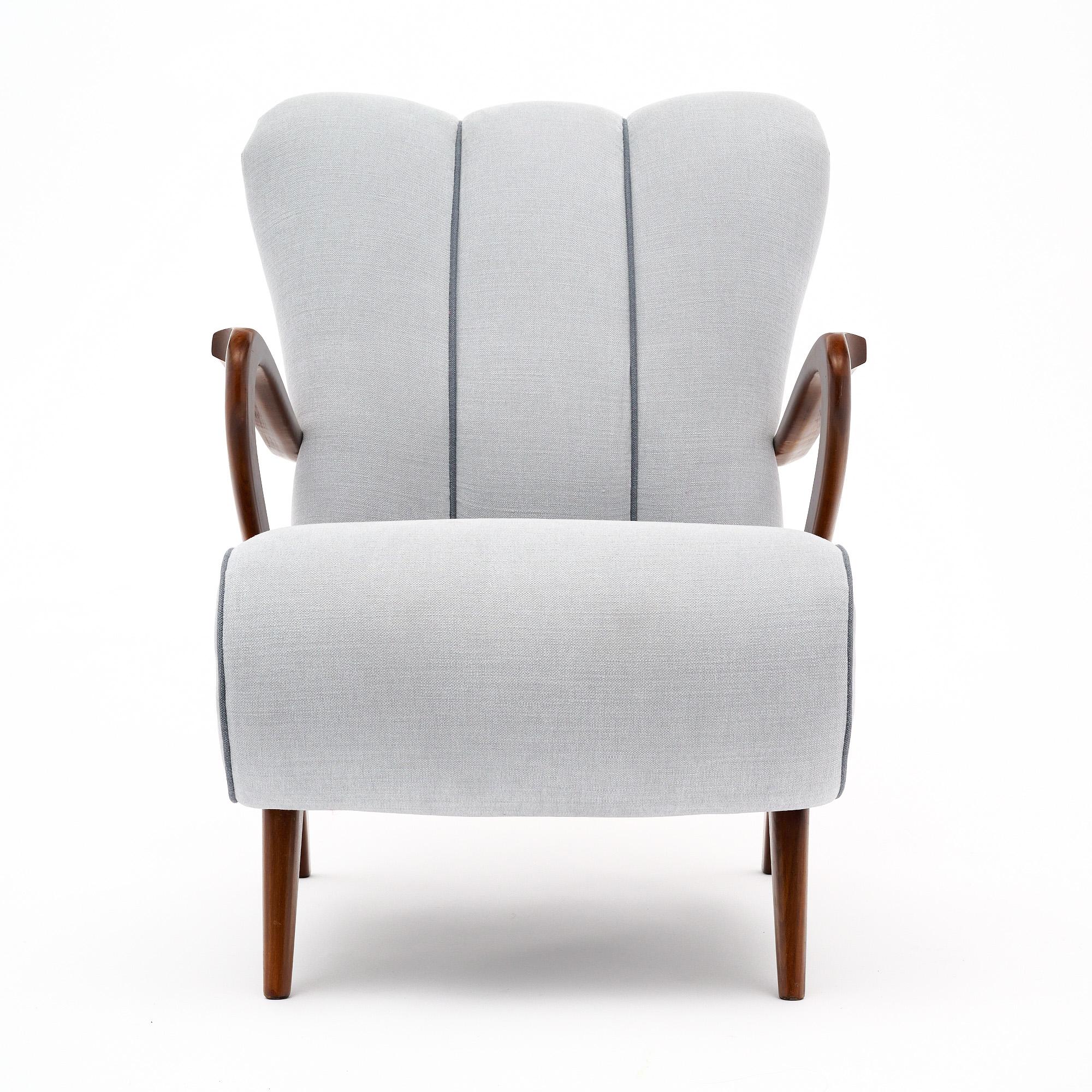 Mid-20th Century Italian Armchairs Attributed to Guiglielmo Ulrich For Sale