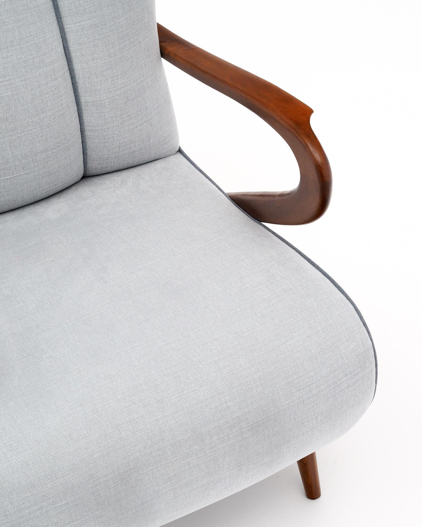 Upholstery Italian Armchairs Attributed to Guiglielmo Ulrich For Sale