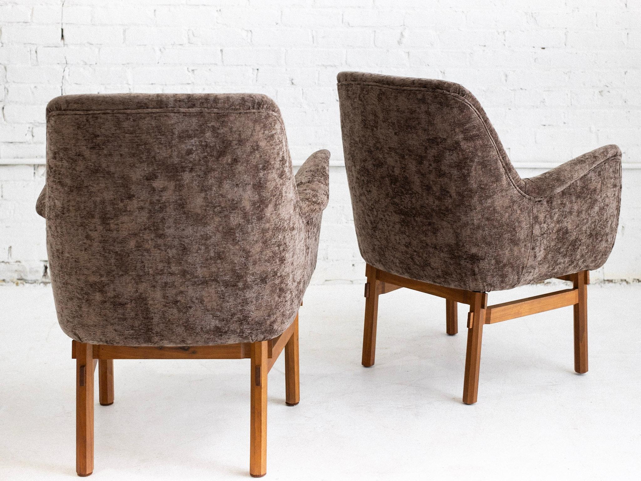 Italienische Sessel, Ico Parisi für Cassina zugeschrieben – ein Paar im Zustand „Hervorragend“ im Angebot in Brooklyn, NY